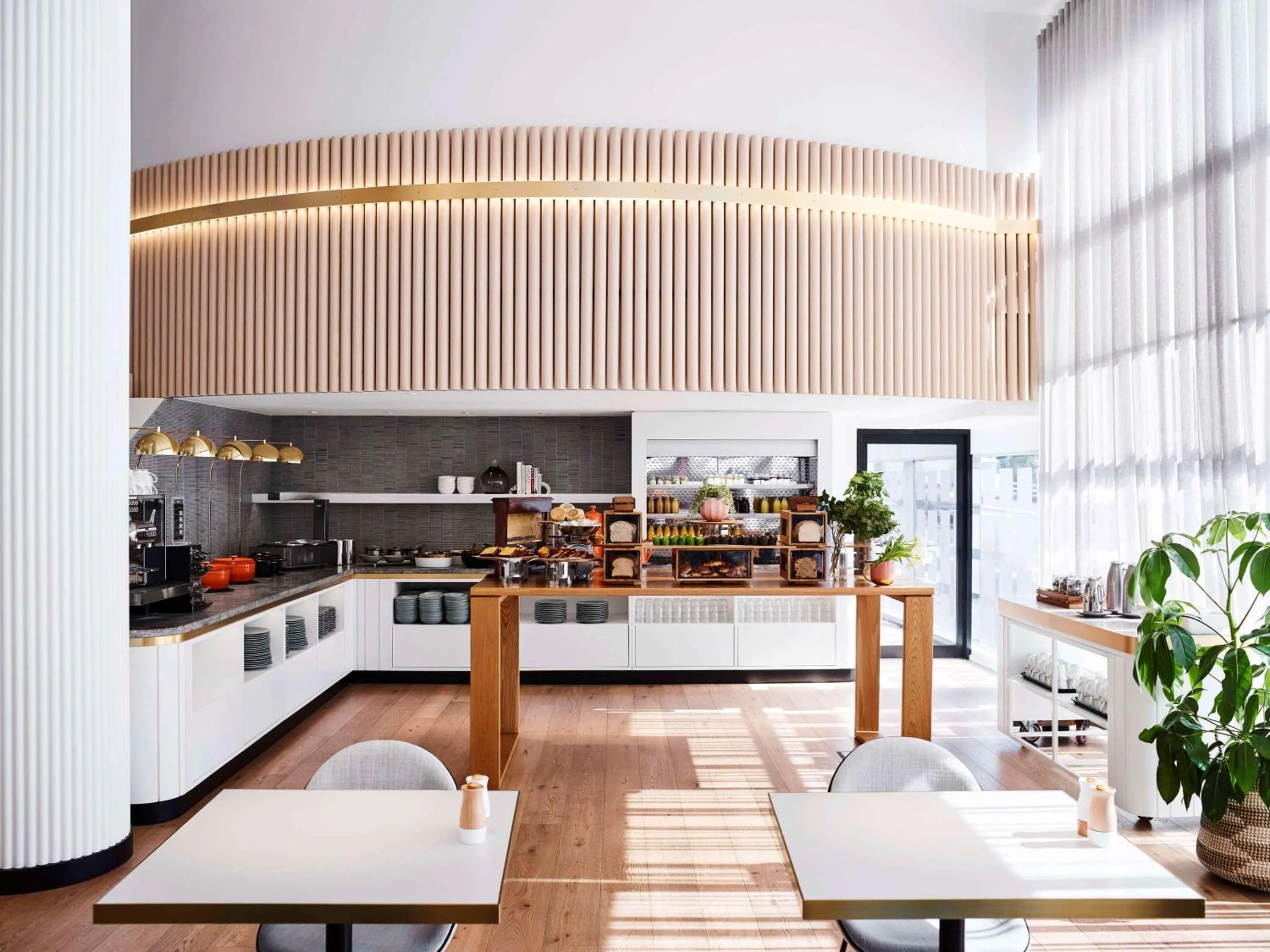 Restaurant/places to eat in Novotel Sydney Darling Square