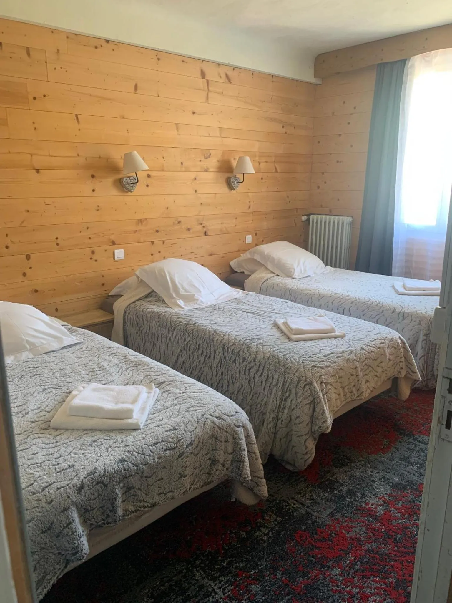 Photo of the whole room, Bed in Hôtel l'Équipe