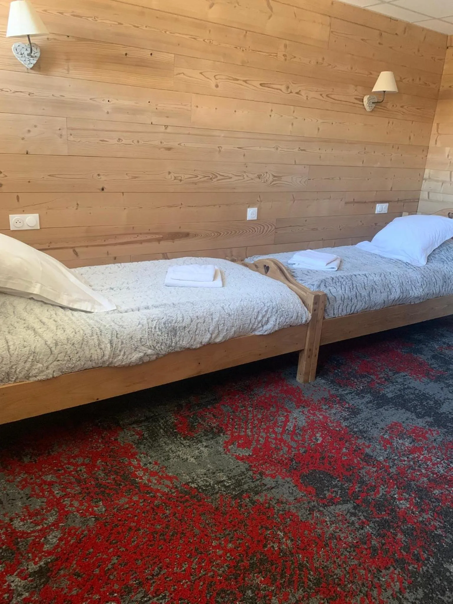 Photo of the whole room, Bed in Hôtel l'Équipe