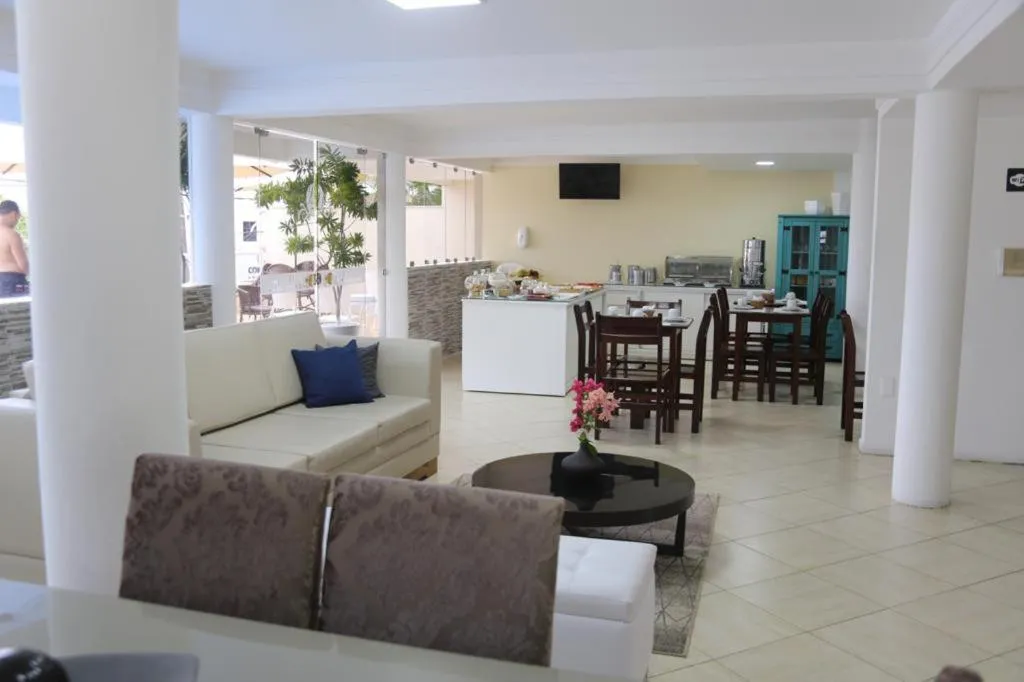 Communal lounge/ TV room in Hotel Belo Horizonte