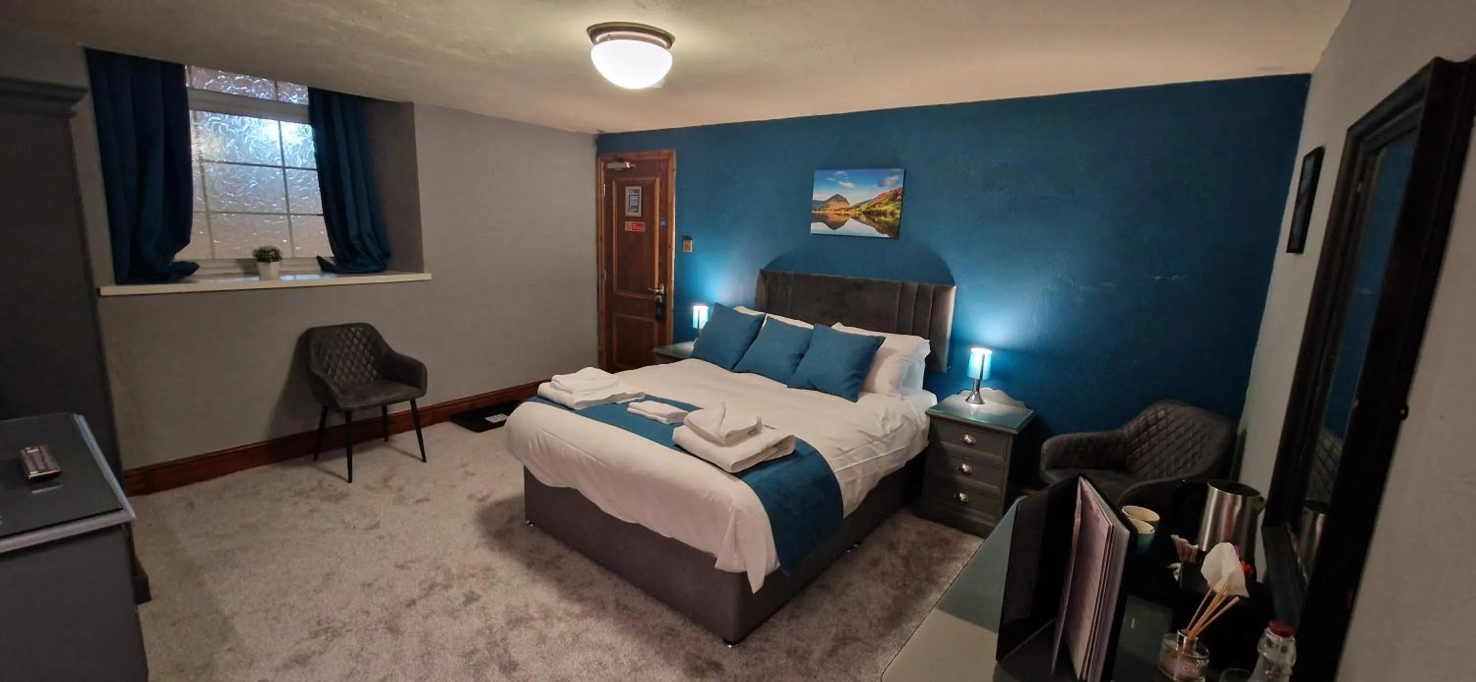 Bedroom, Bed in Station Inn B&B