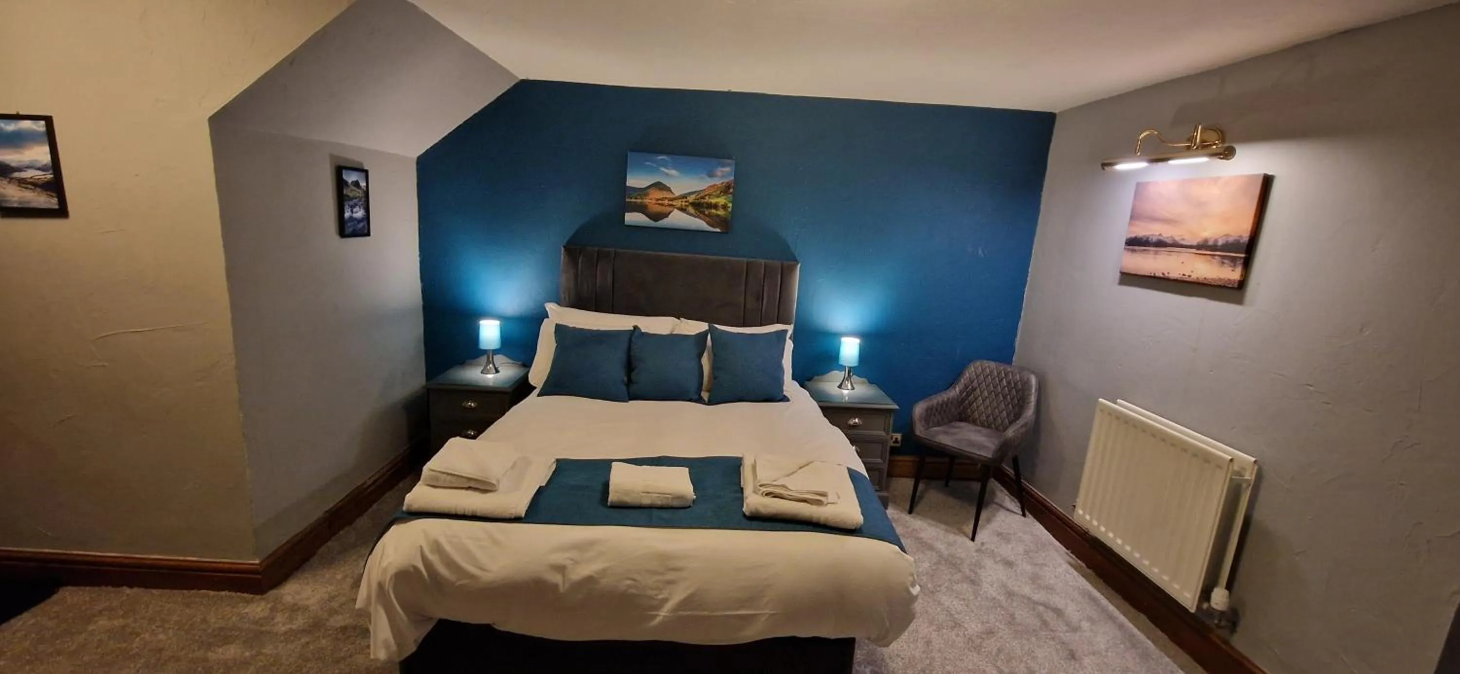 Bed in Station Inn B&B