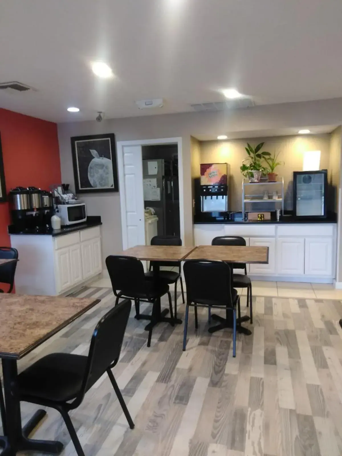 Breakfast in Hawthorn Extended Stay by Wyndham Wichita Breakfast in Hawthorn Extended Stay by Wyndham Wichita