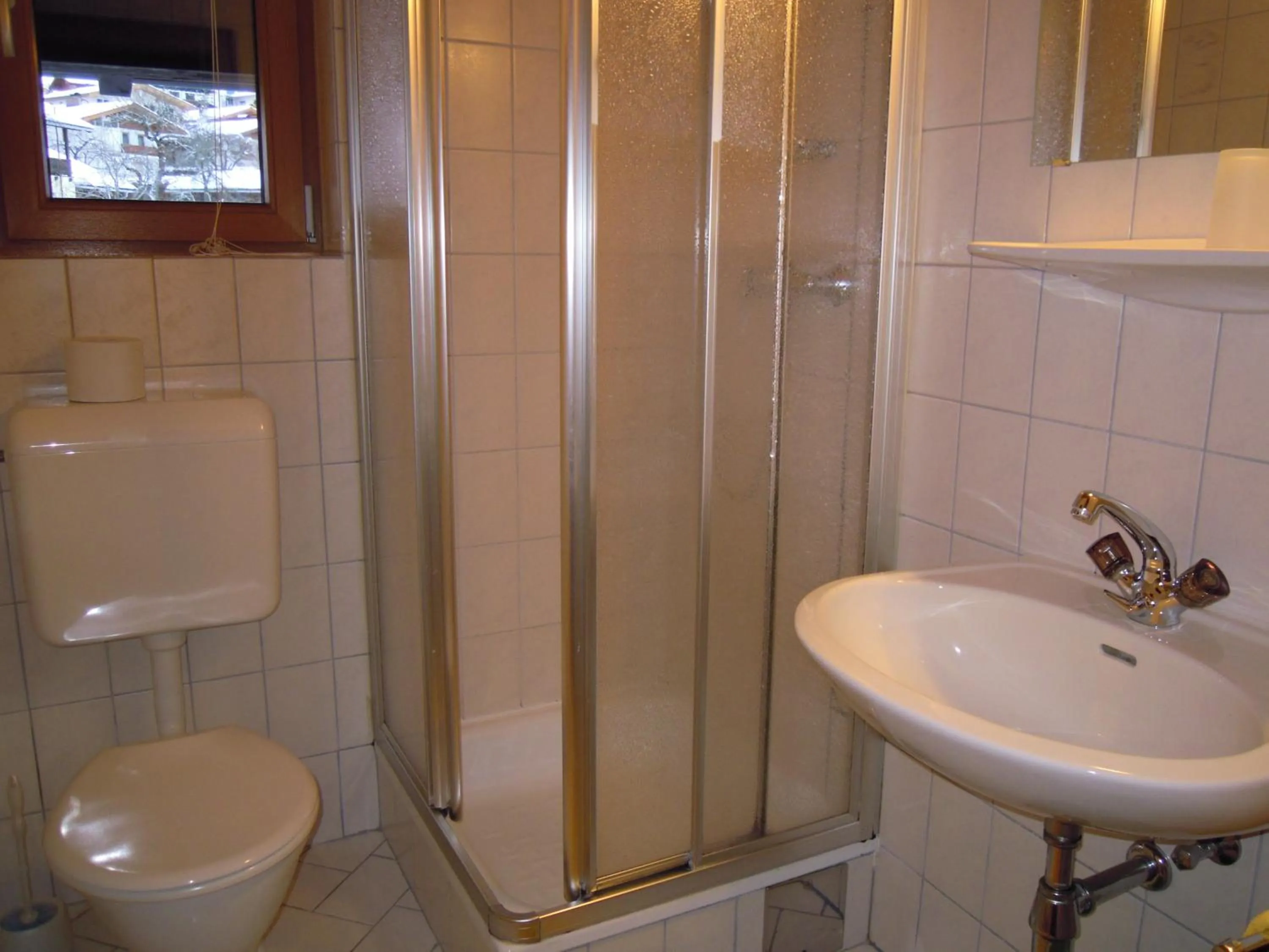 Bathroom in Pension Herzoggut