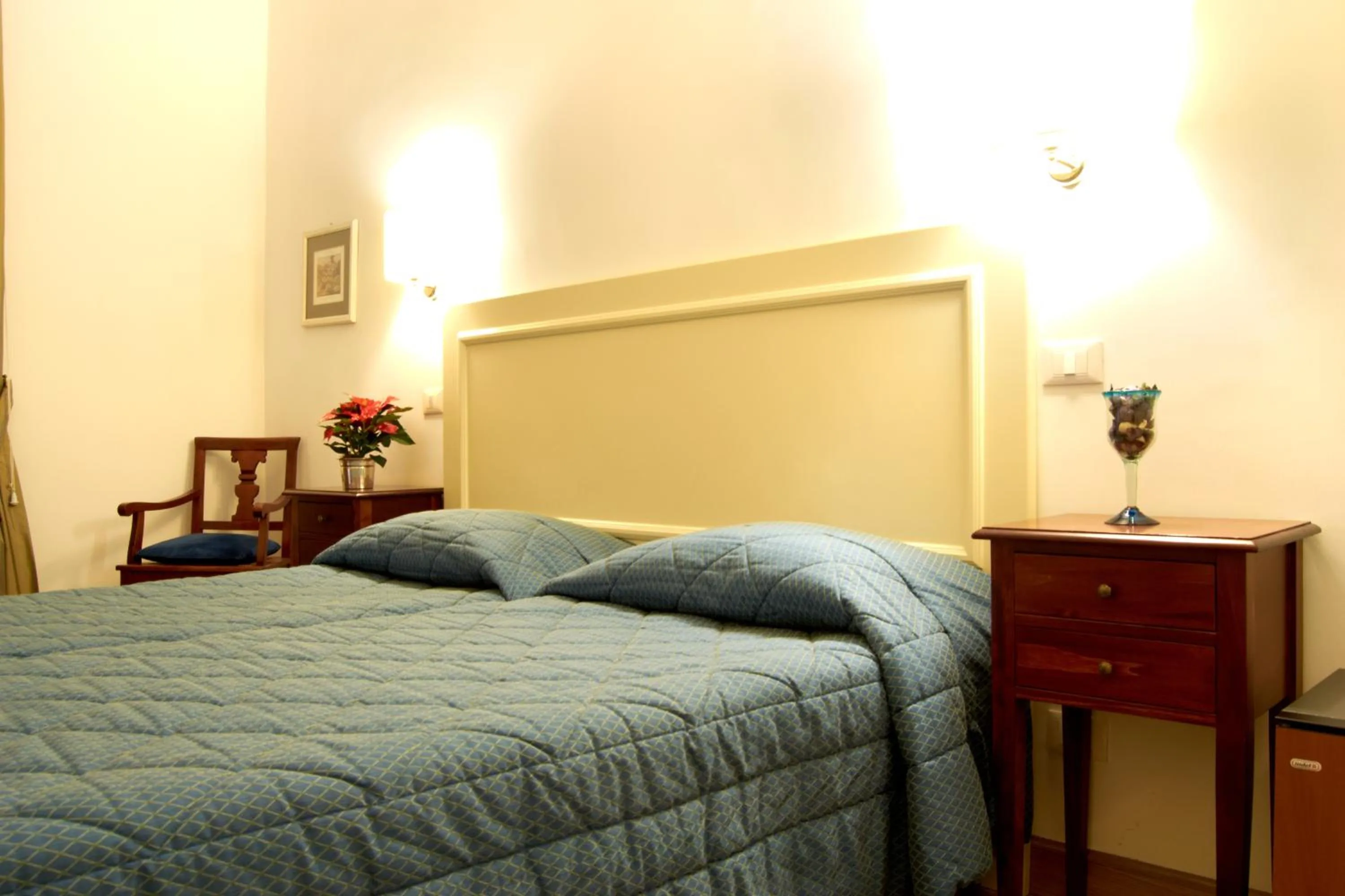 Photo of the whole room, Bed in Domus Mazzini