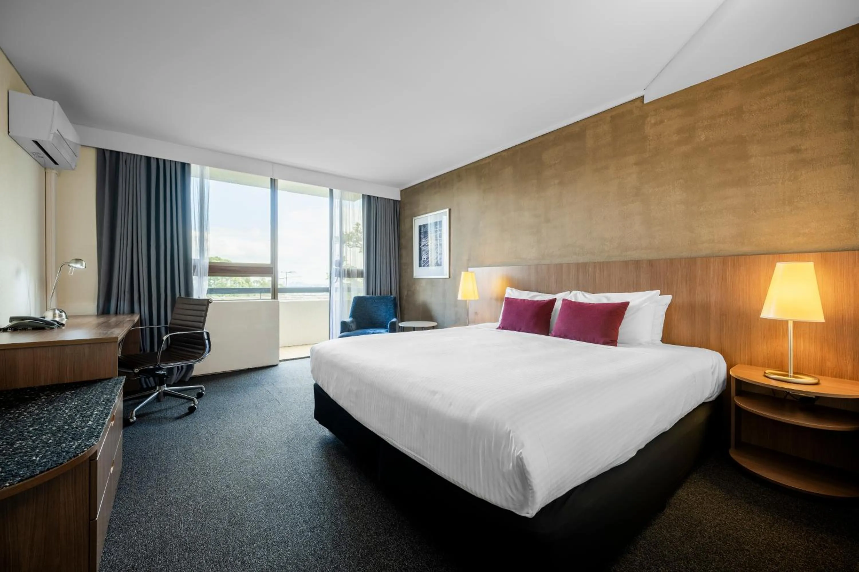 Bed in Hotel Urban St Leonards