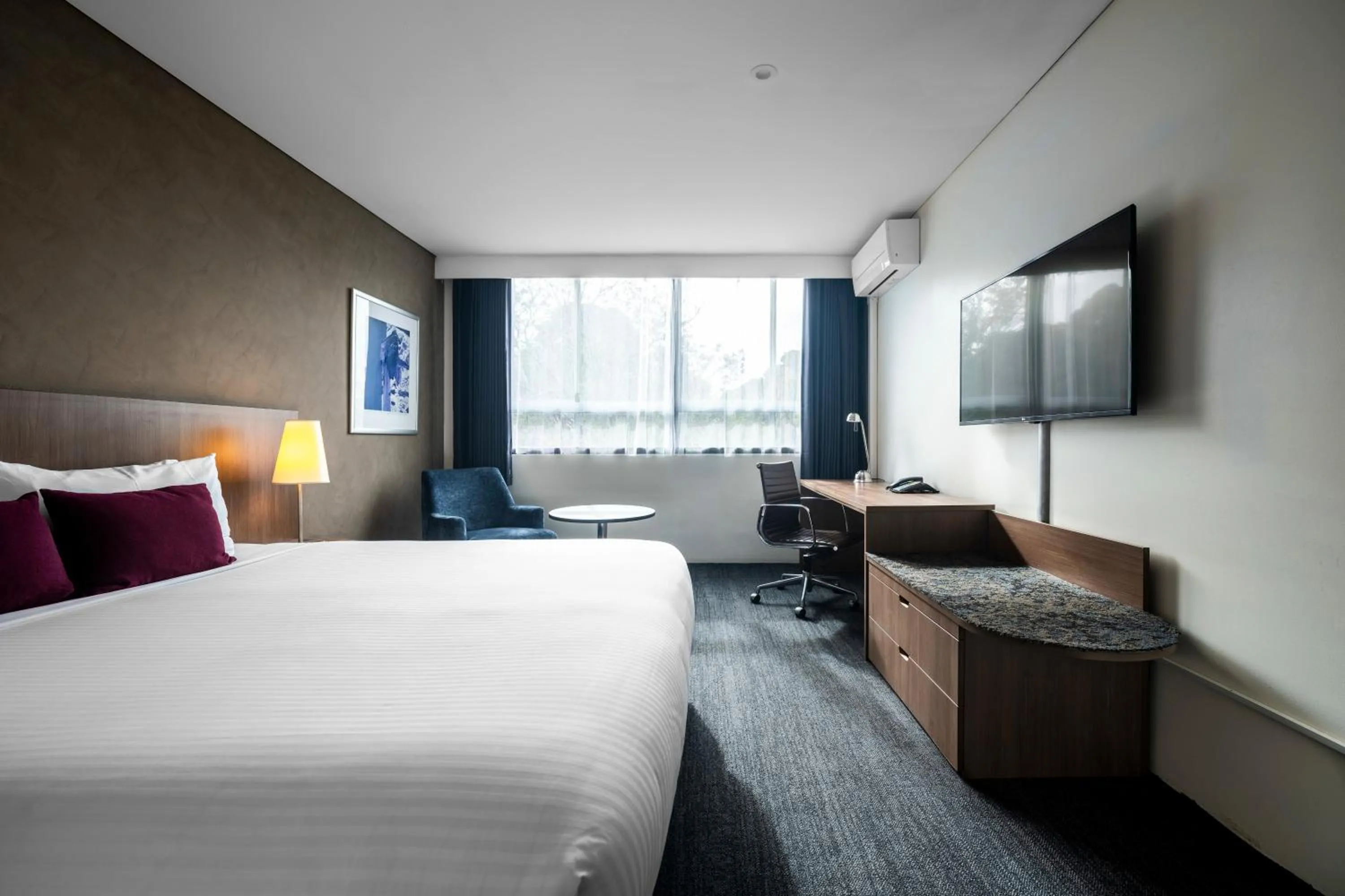 Bed in Hotel Urban St Leonards