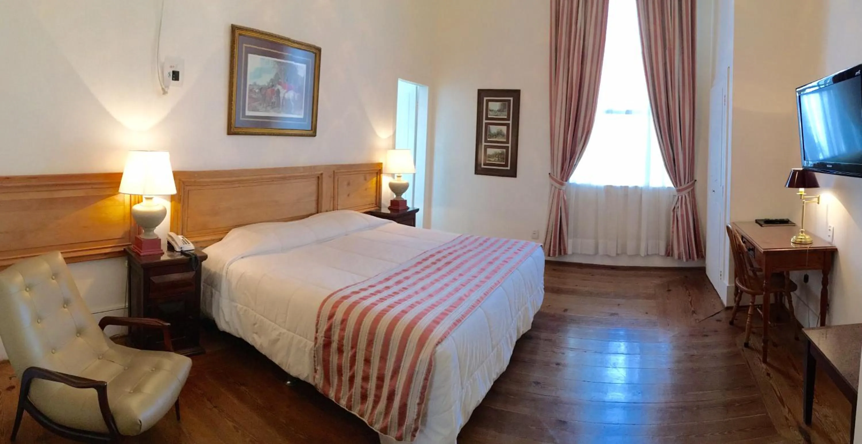 Photo of the whole room, Bed in Hotel Casablanca Imperial