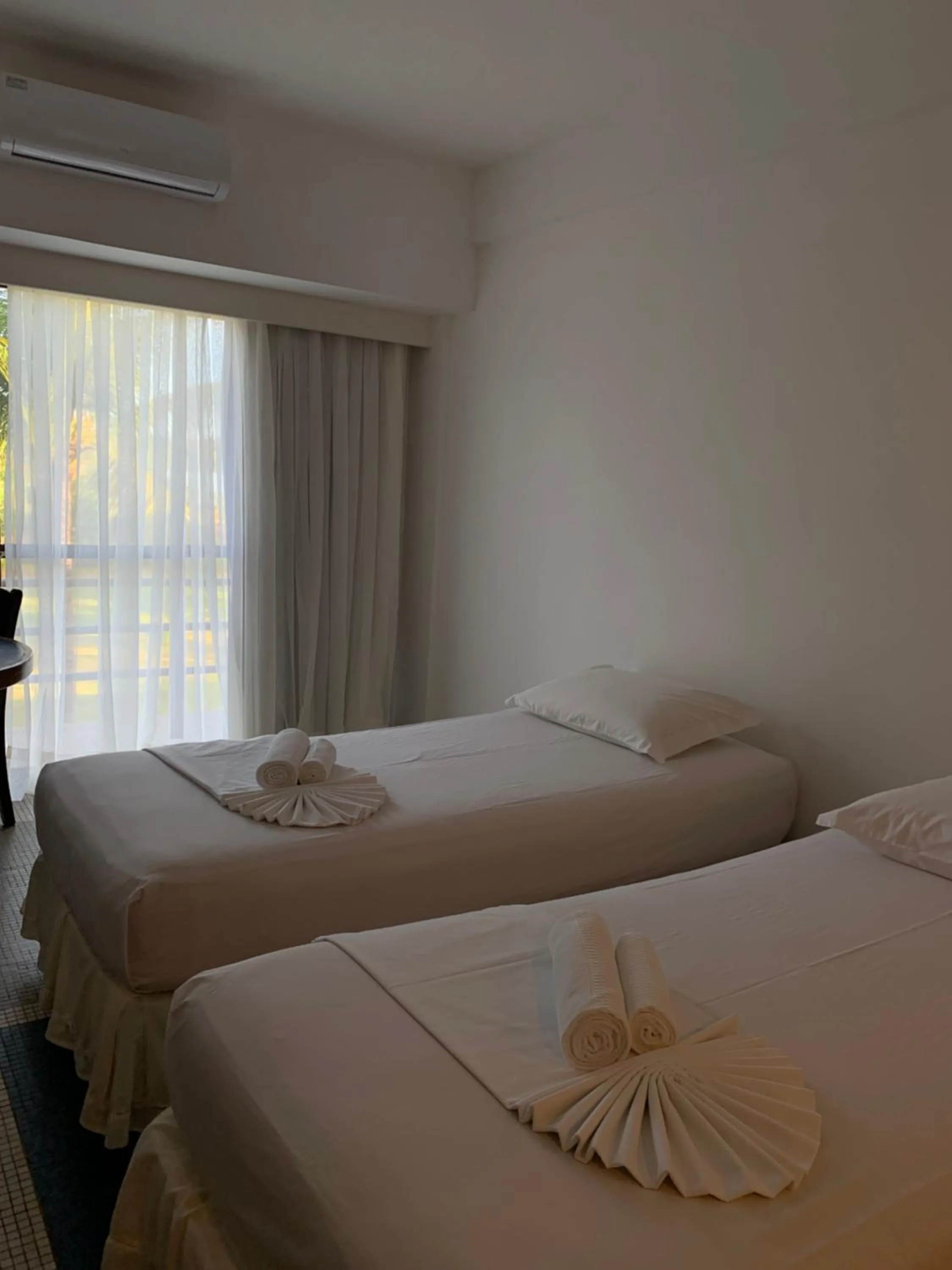 Bed in Coqueiral Praia Hotel