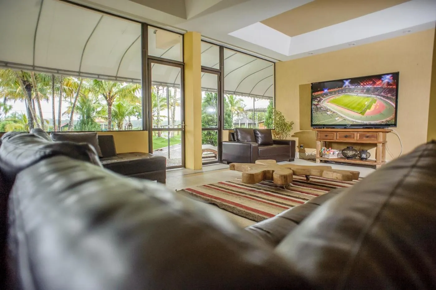 TV and multimedia in Coqueiral Praia Hotel