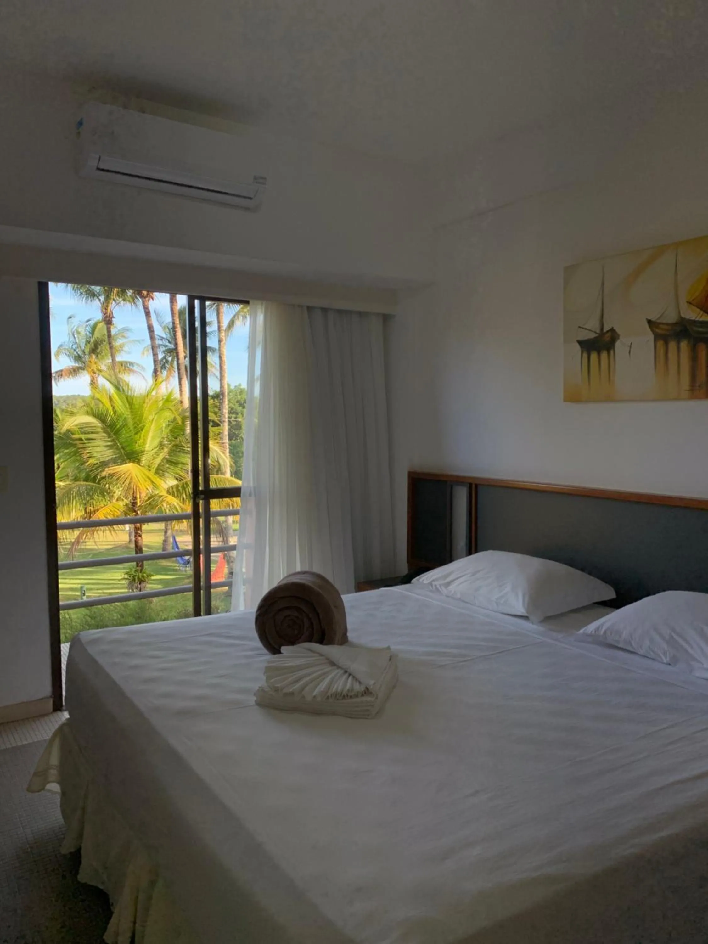 Bed in Coqueiral Praia Hotel