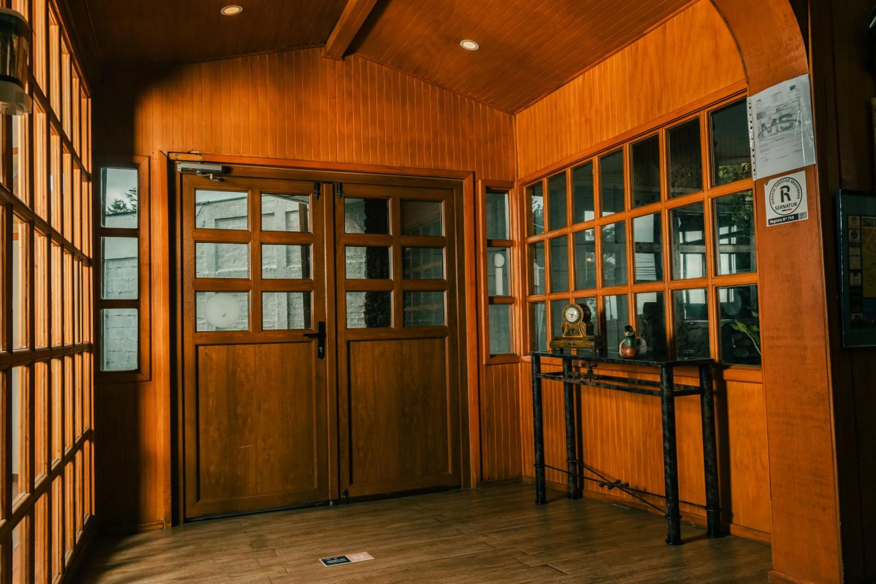 Lobby or reception in Hotel y cabañas Terrazas del Lago