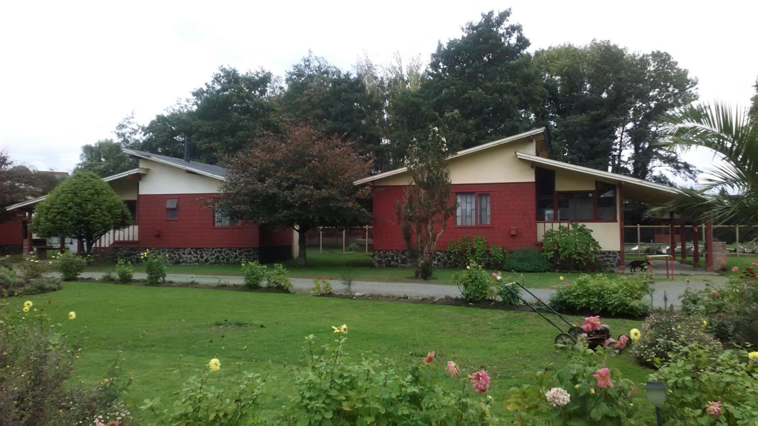 Property building in Hotel y cabañas Terrazas del Lago