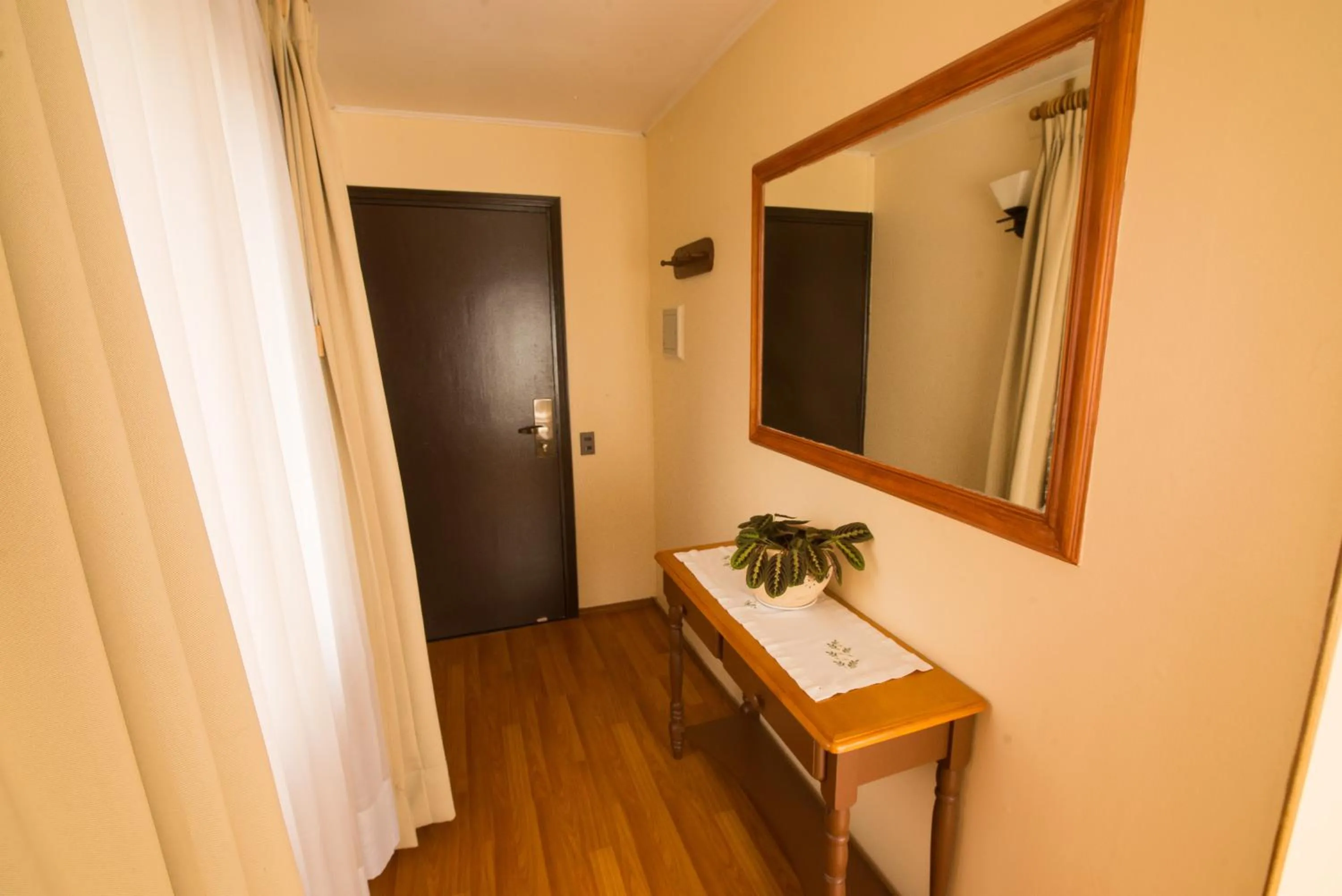 Hotel y cabañas Terrazas del Lago