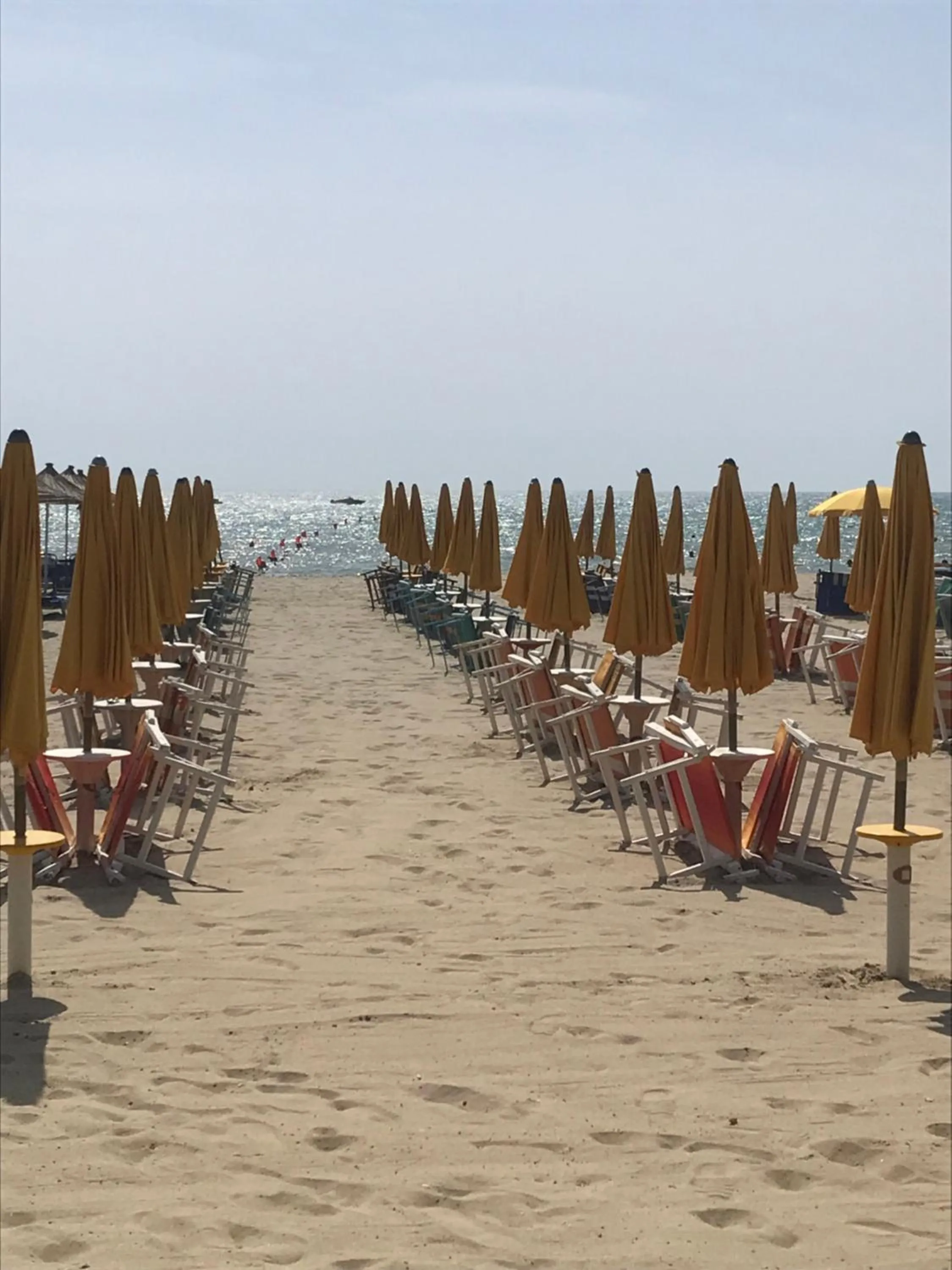 Beach in Lyden Hotel