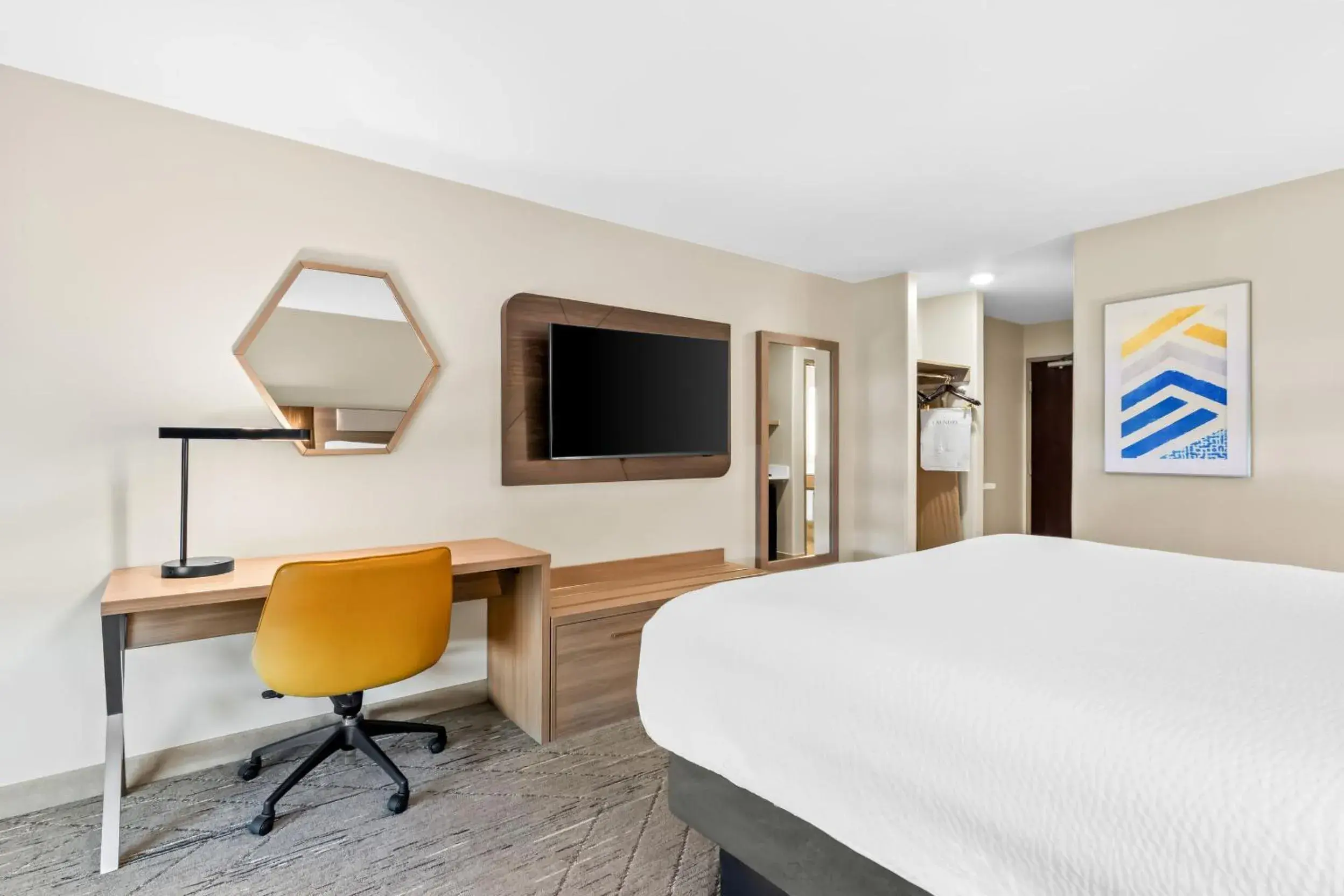 Photo of the whole room, Bed in Holiday Inn Express and Suites Hotel - Pauls Valley by IHG Photo of the whole room, Bed in Holiday Inn Express and Suites Hotel - Pauls Valley by IHG