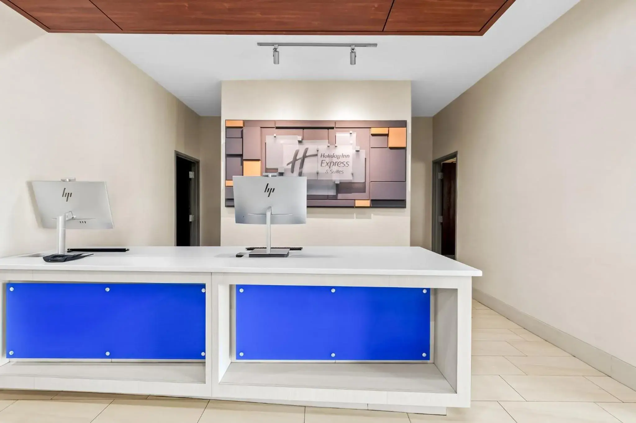 Property building in Holiday Inn Express and Suites Hotel - Pauls Valley by IHG Property building in Holiday Inn Express and Suites Hotel - Pauls Valley by IHG