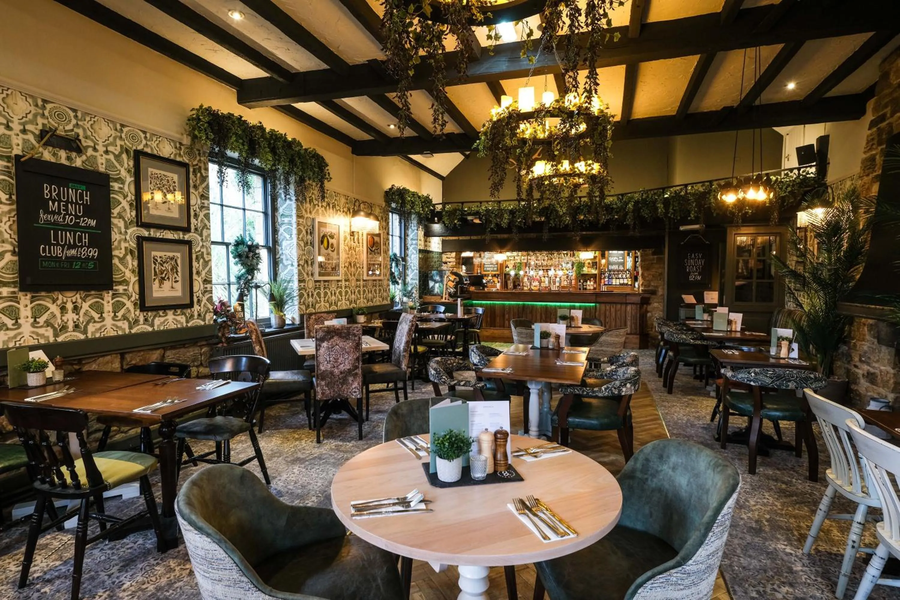 Restaurant/places to eat in Rockingham Arms By Greene King Inns
