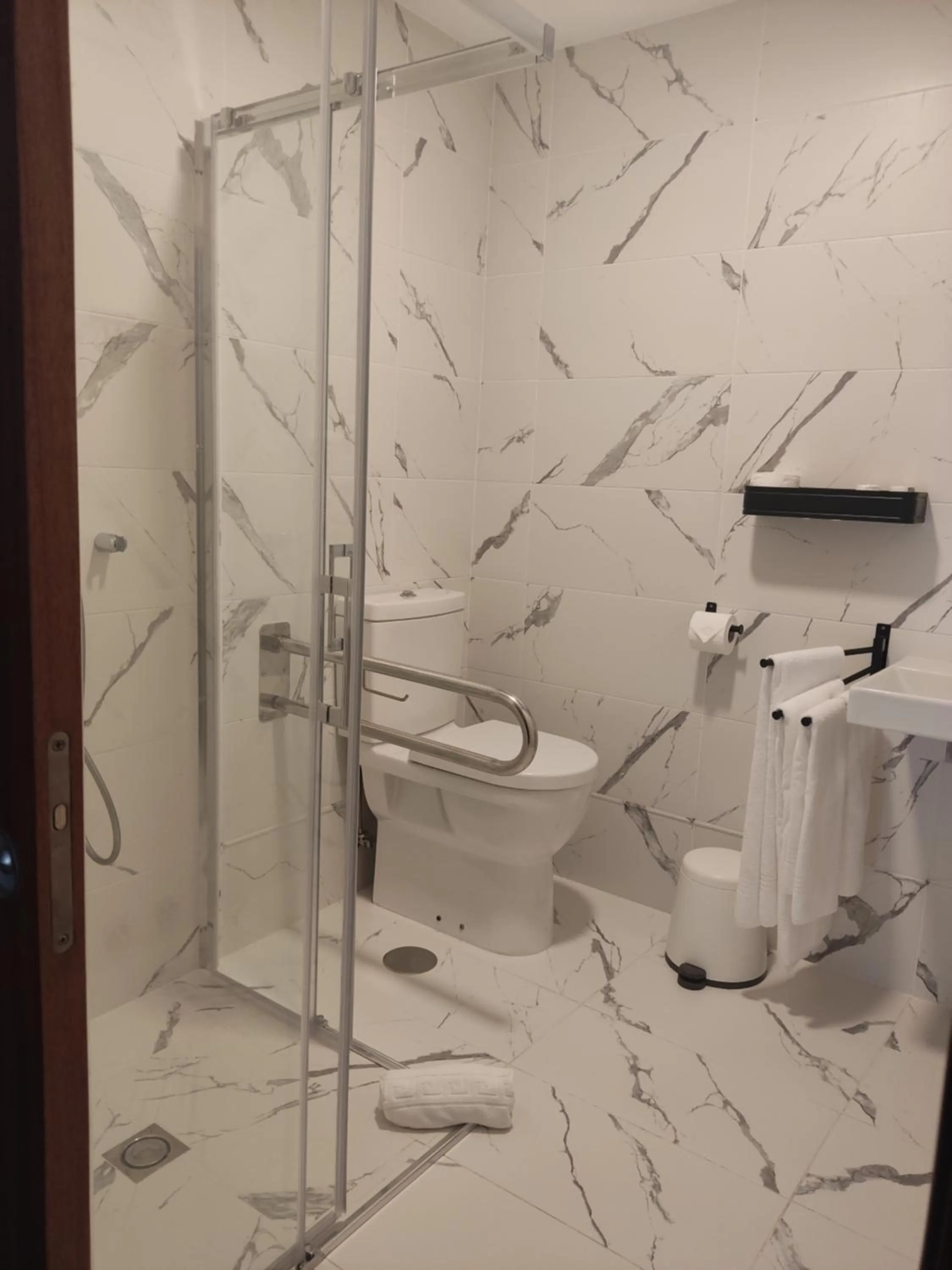 Shower in Hotel Rural Solar das Arcadas