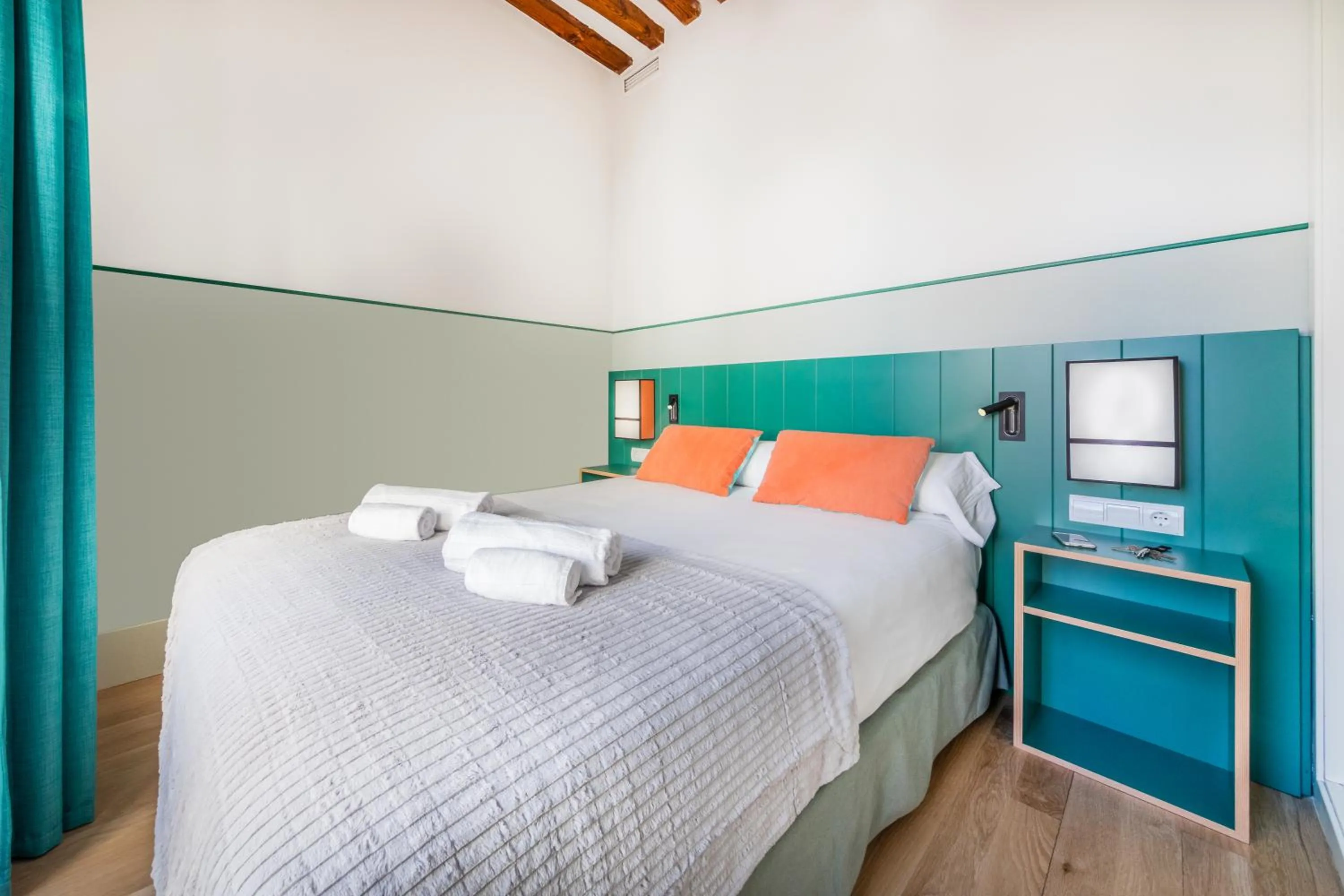 Bedroom, Bed in Slow Suites Chueca