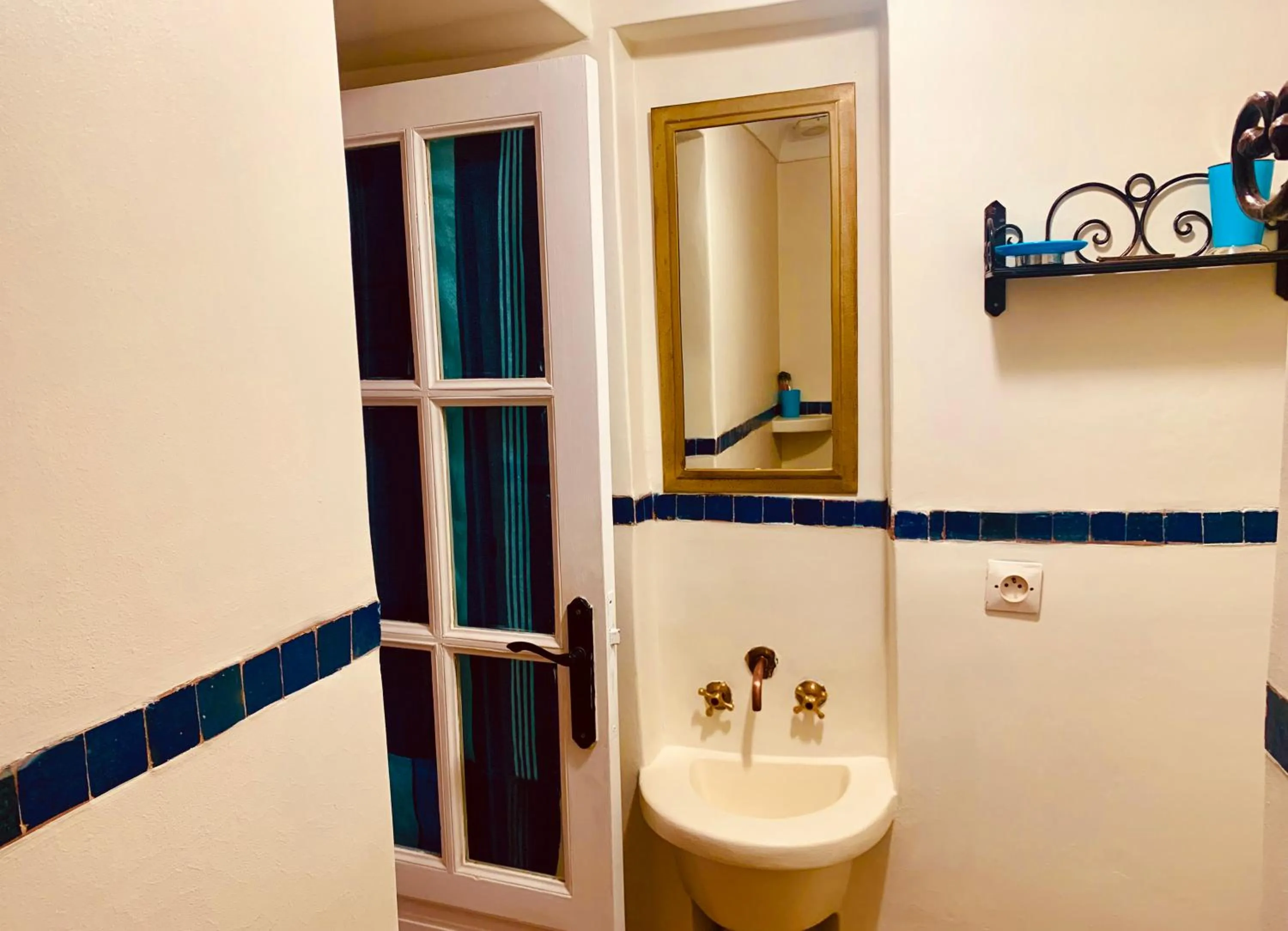 Bathroom in Dar Zemrane