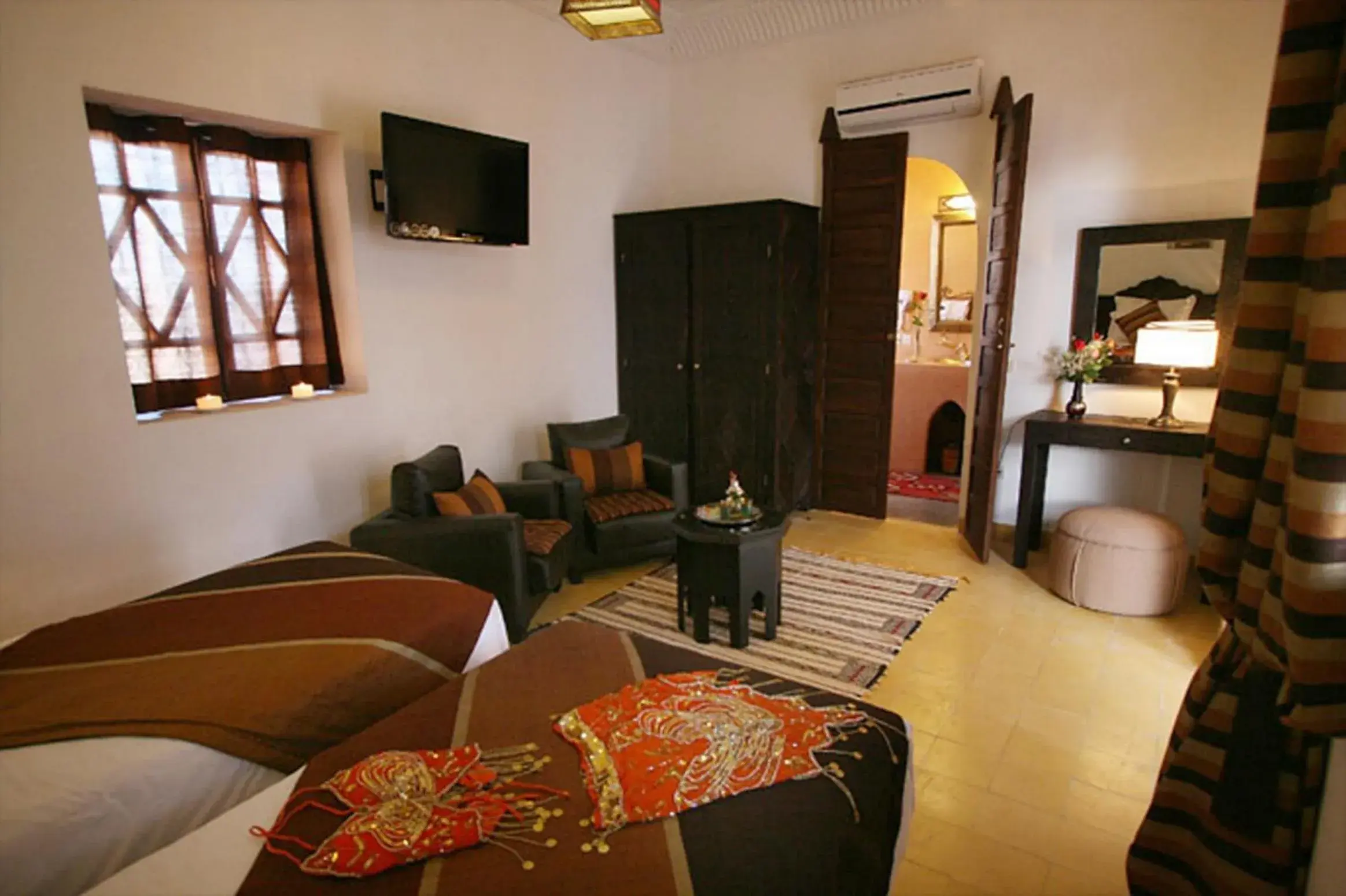 Photo of the whole room, Bed in Riad Shaloma Photo of the whole room, Bed in Riad Shaloma