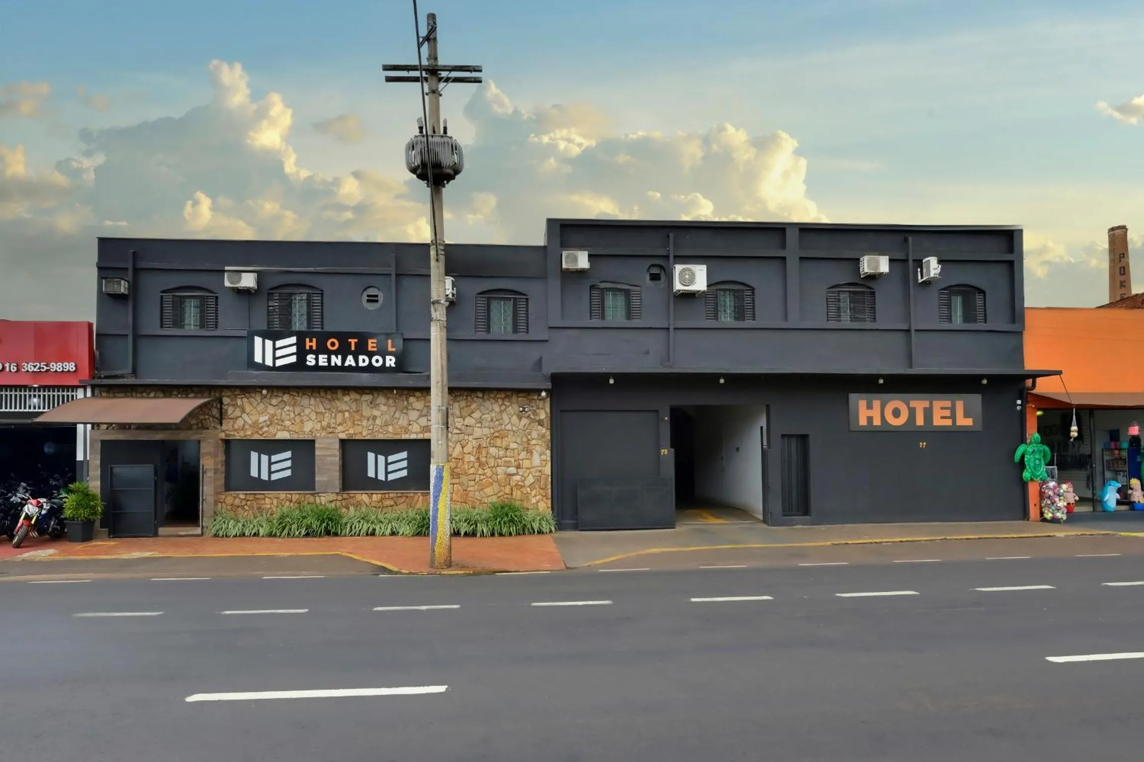HOTEL SENADoR