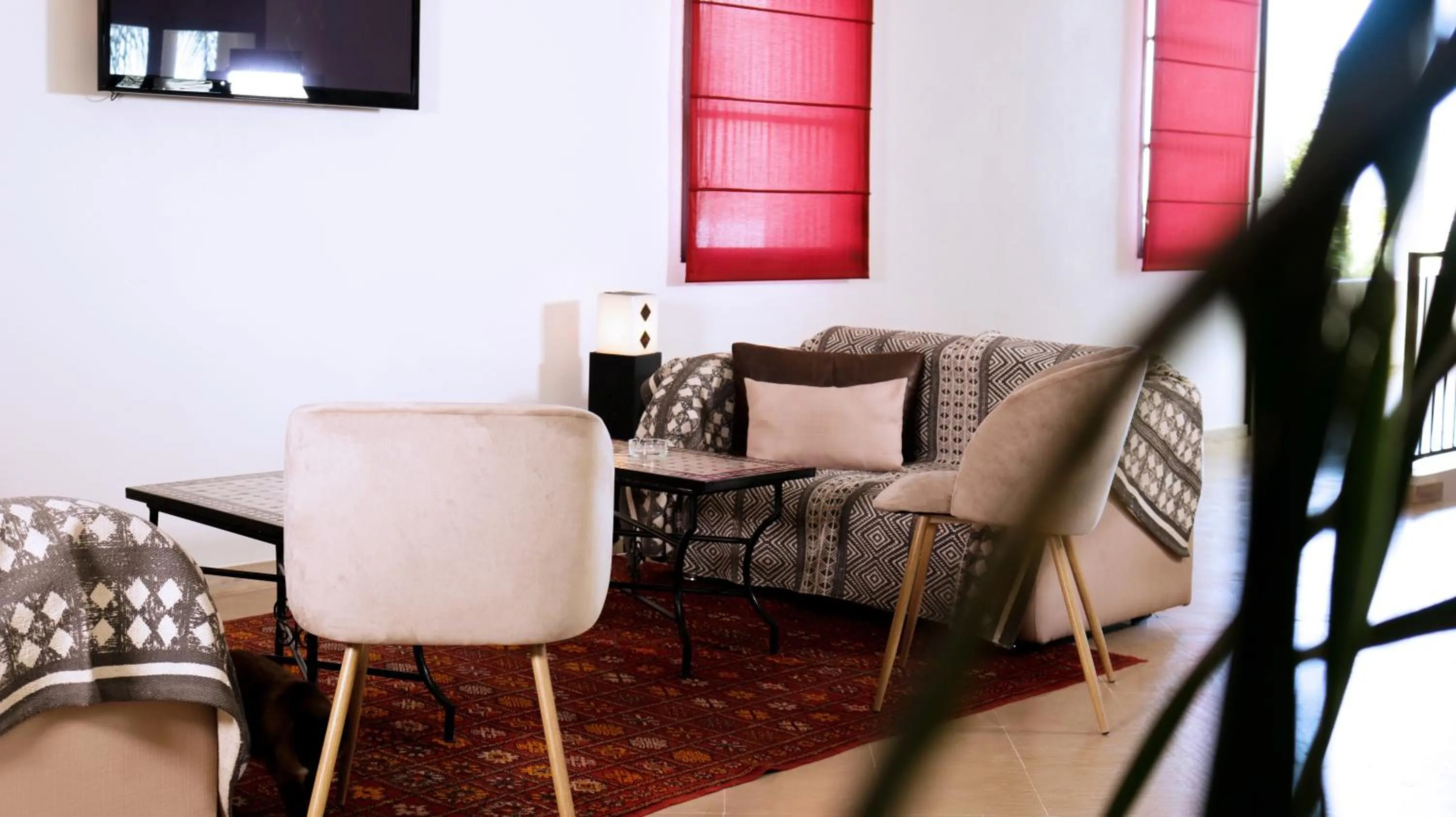 Communal lounge/ TV room in Villa Agapanthe