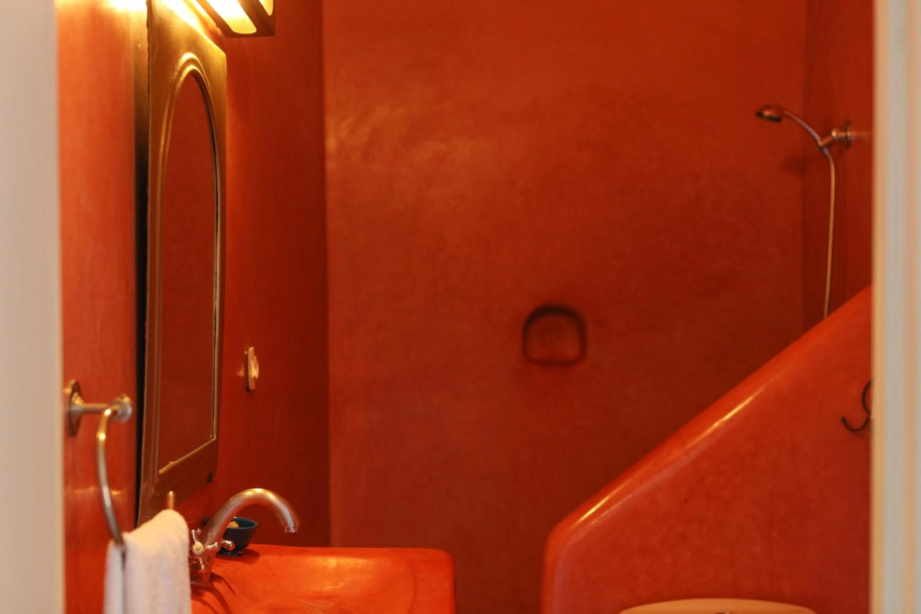 Bathroom in Riad Marhbabikoum