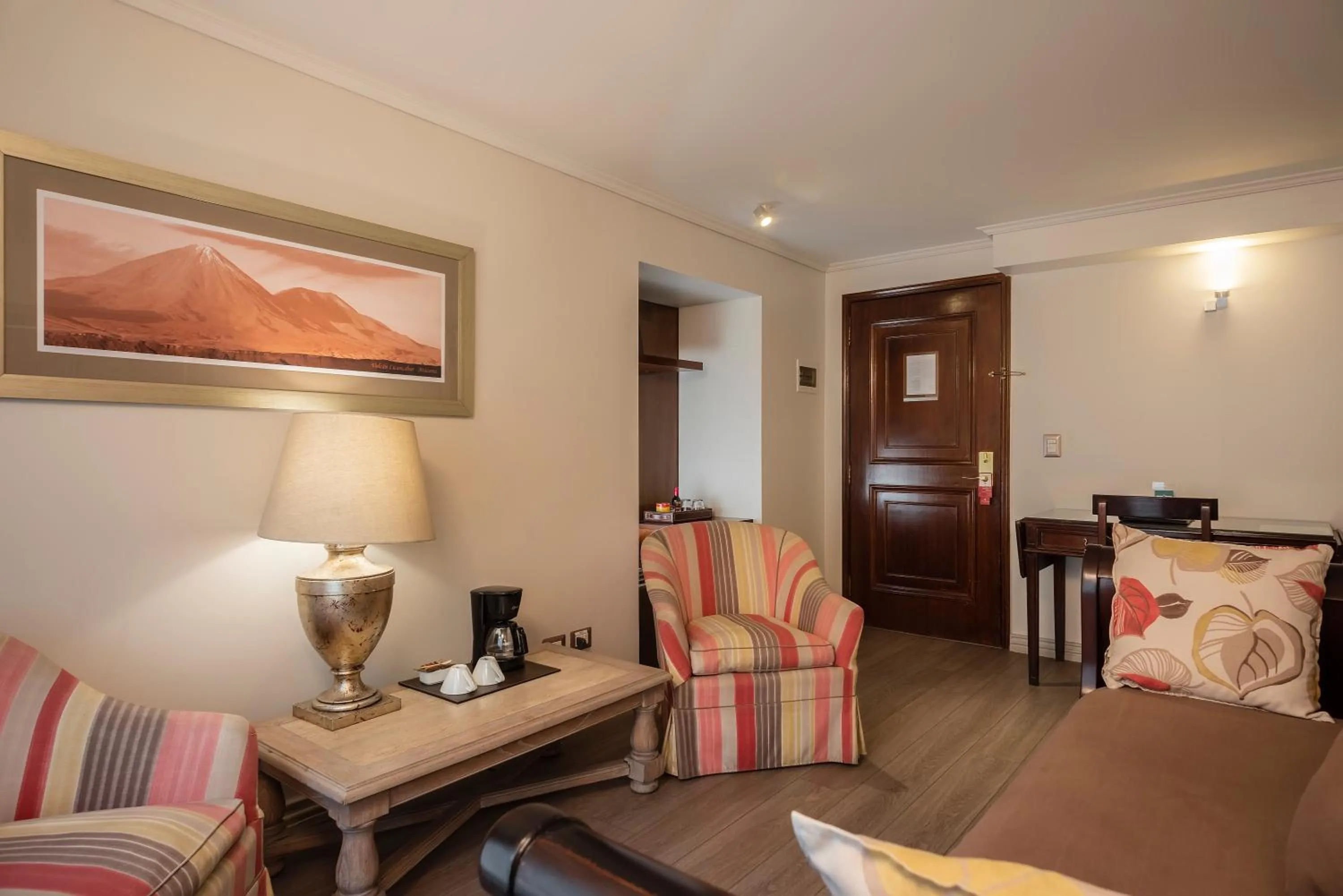 Living room in Hotel Los Españoles Plus