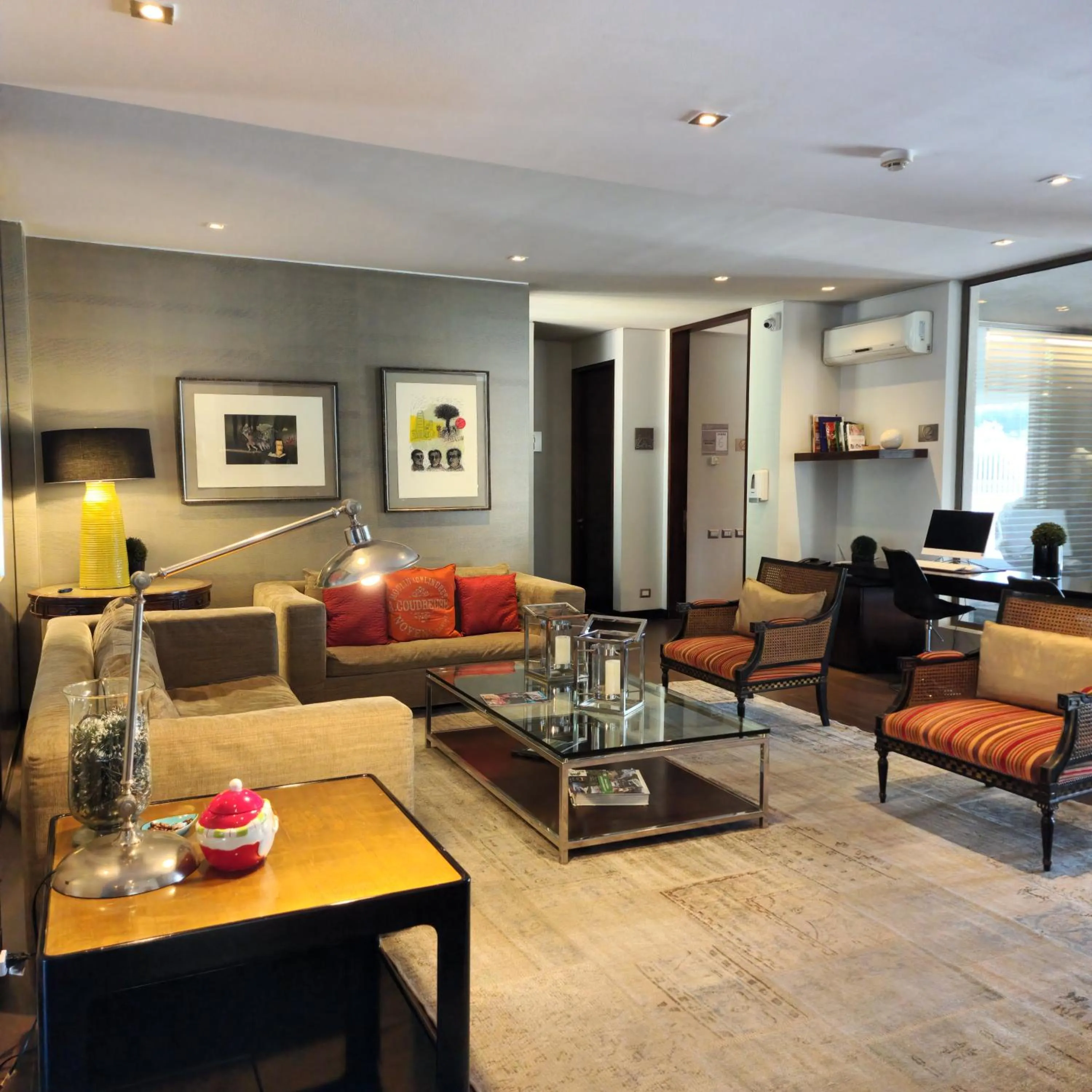 Living room in Hotel Los Españoles Plus