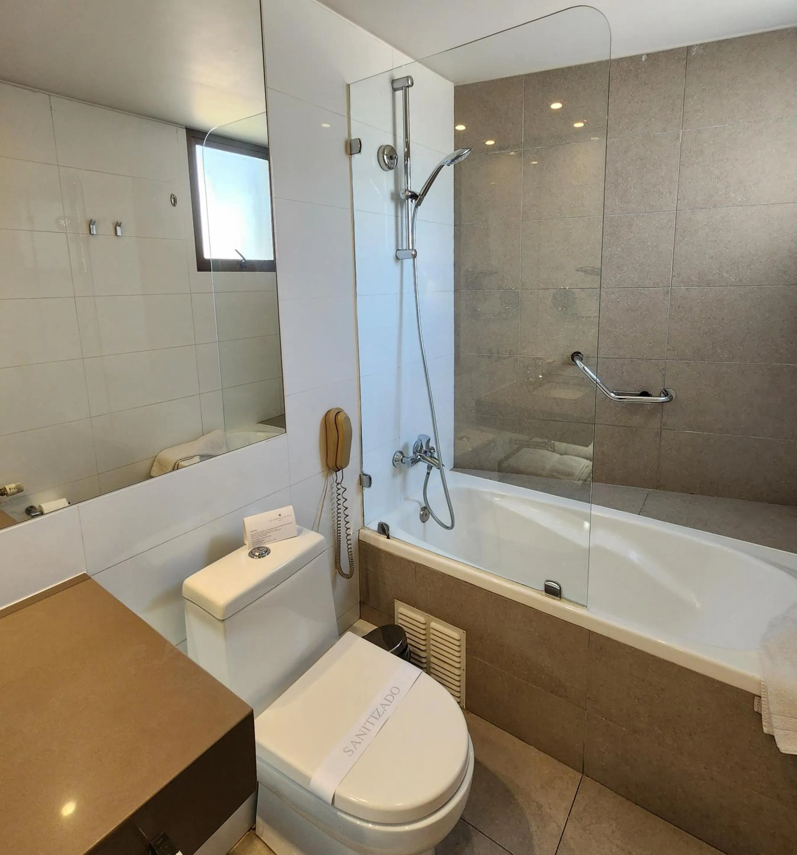 Bathroom in Hotel Los Españoles Plus