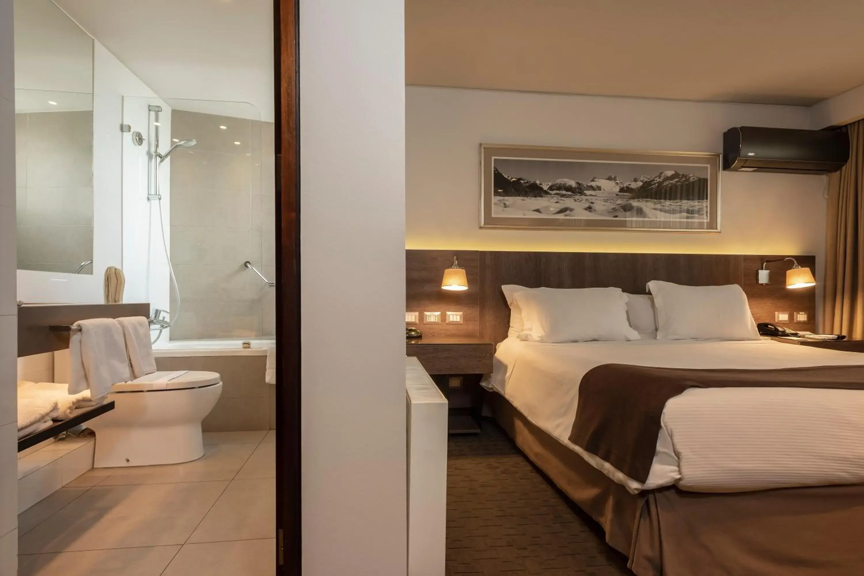 Photo of the whole room, Bed in Hotel Los Españoles Plus Photo of the whole room, Bed in Hotel Los Españoles Plus