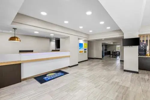 Days Inn & Suites by Wyndham Union City Days Inn & Suites by Wyndham Union City