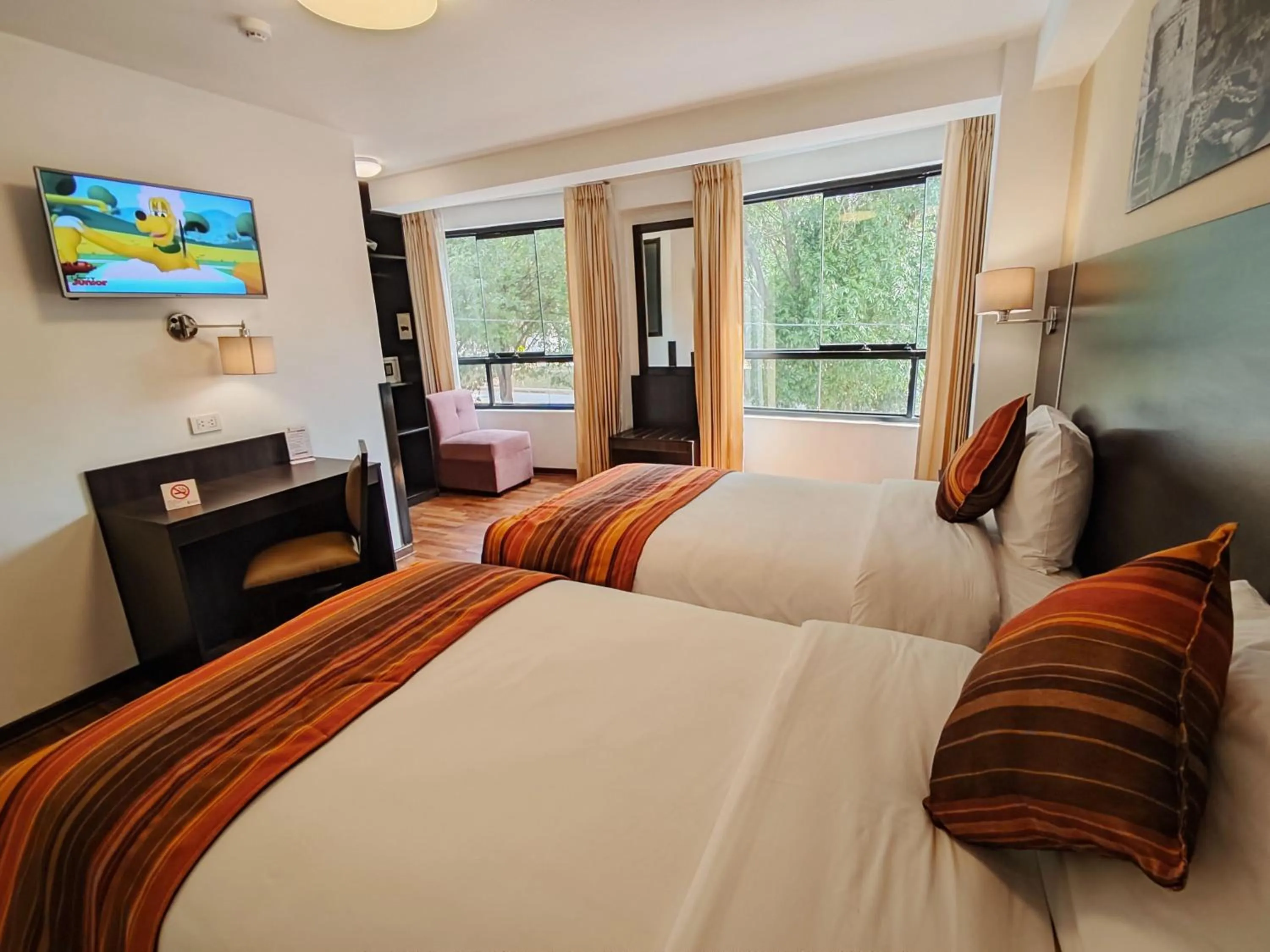 Photo of the whole room, Bed in Royal Inn Cusco Hotel