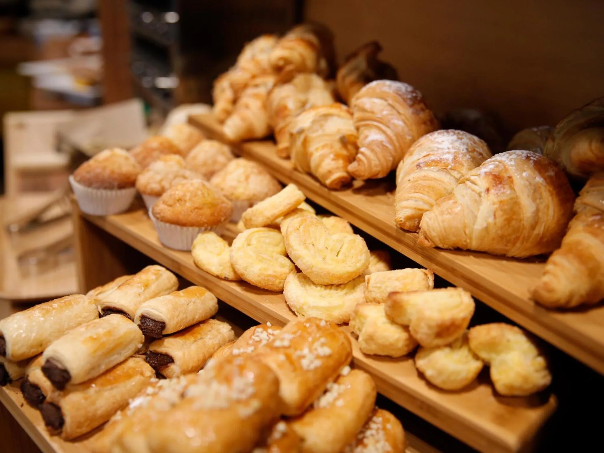 Breakfast in room00 Gran Vía Hostel