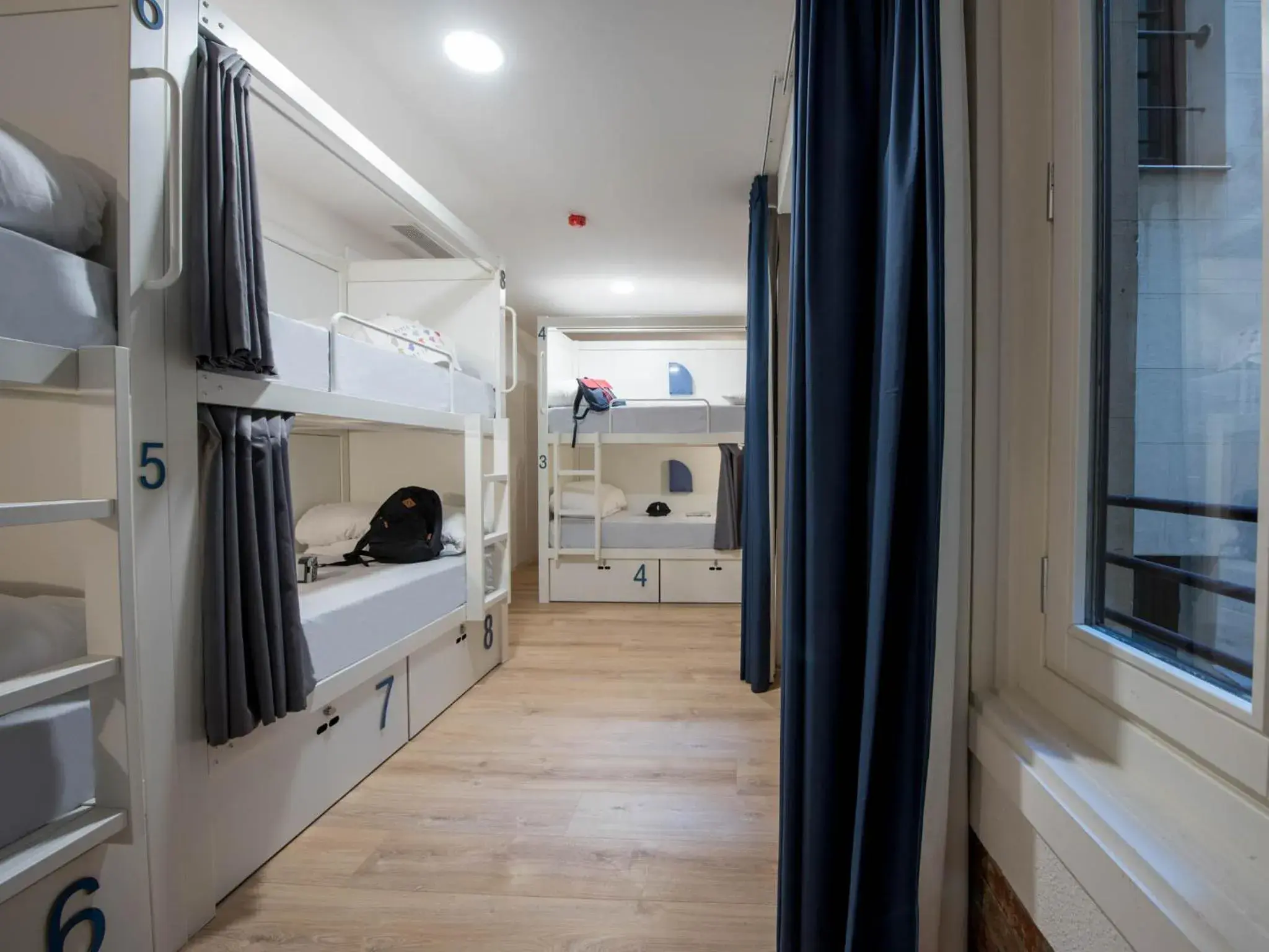 Bedroom, Bed in room00 Gran Vía Hostel Bedroom, Bed in room00 Gran Vía Hostel