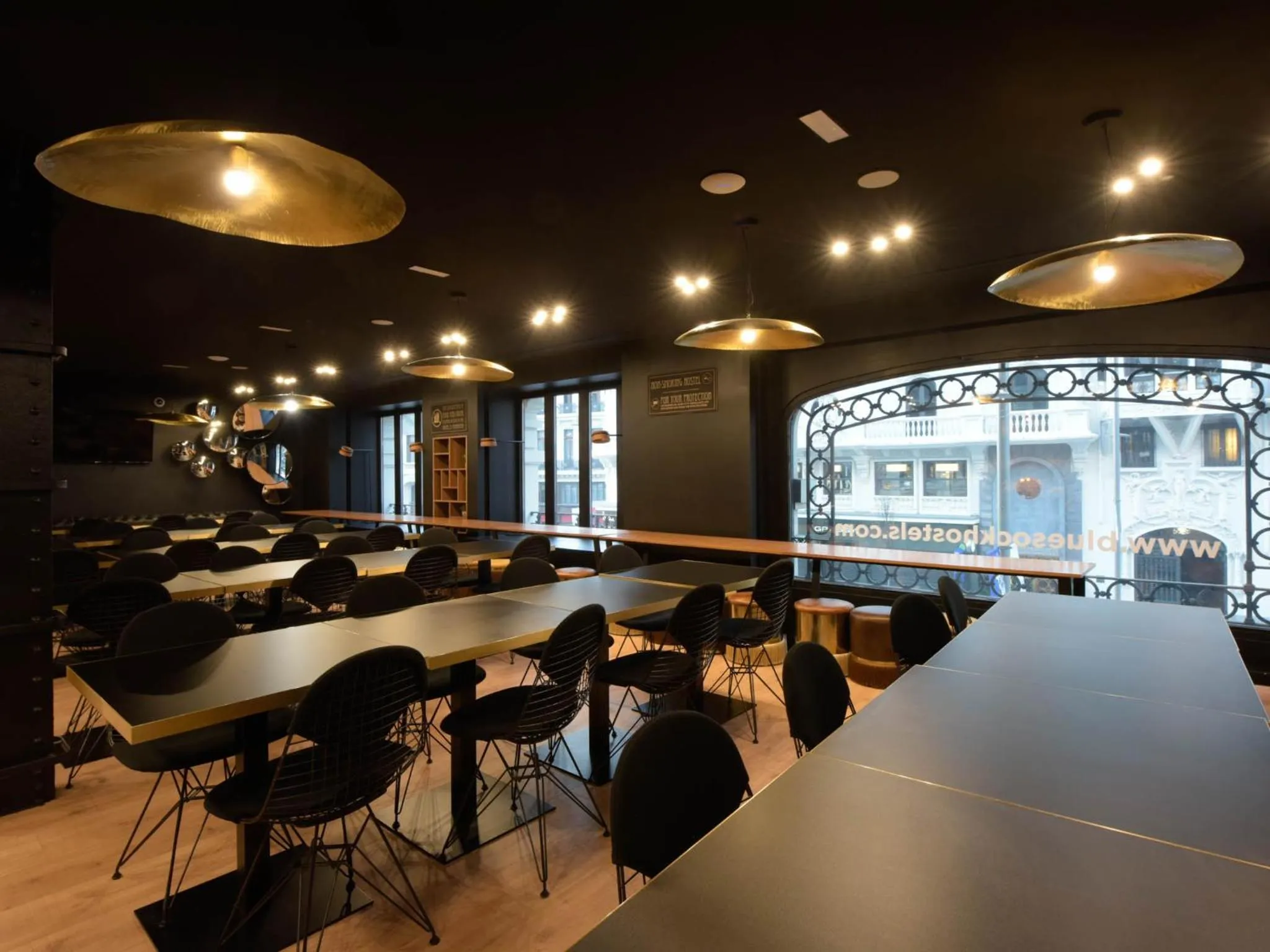 Breakfast in room00 Gran Vía Hostel