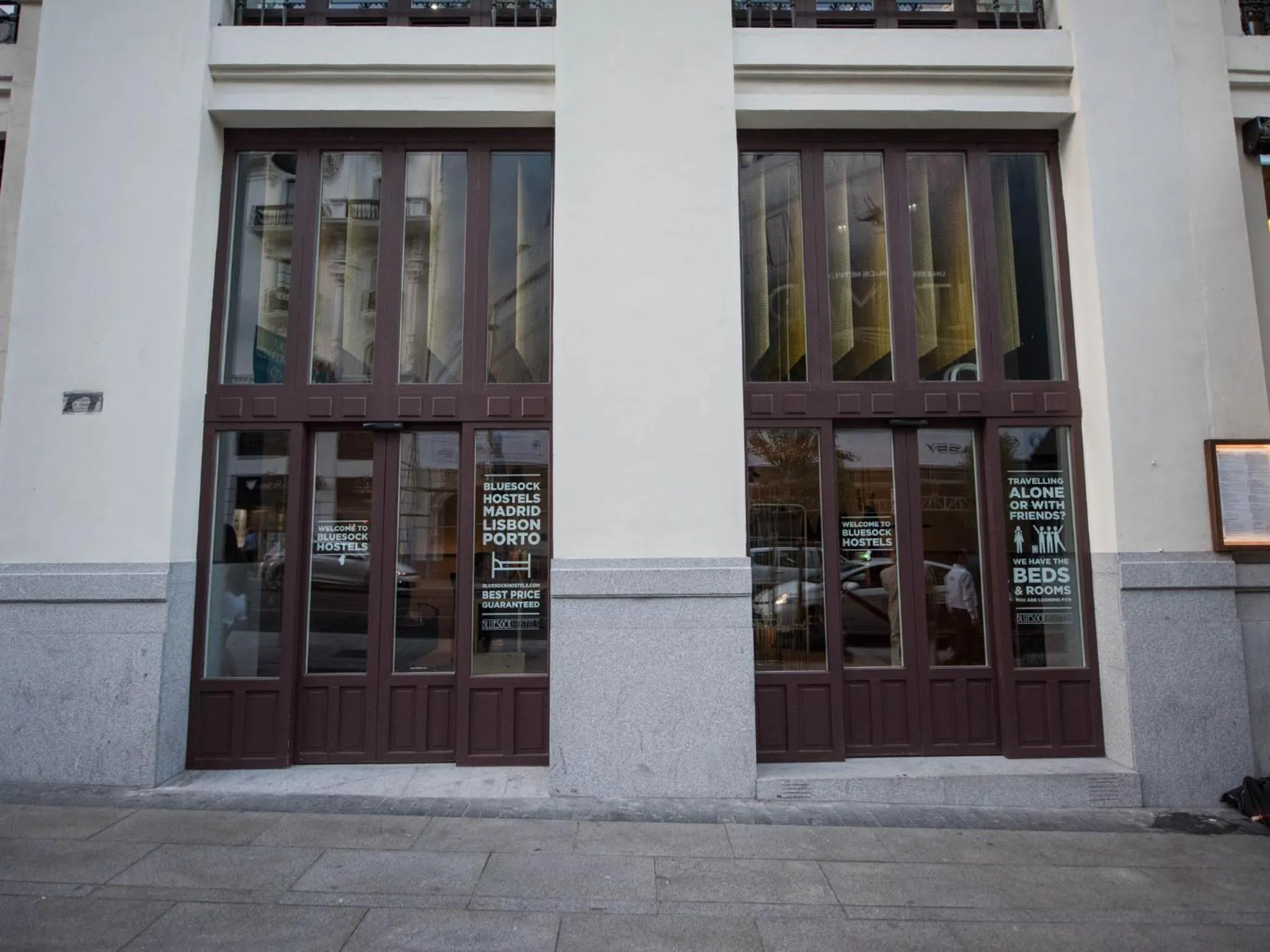 Property building in room00 Gran Vía Hostel