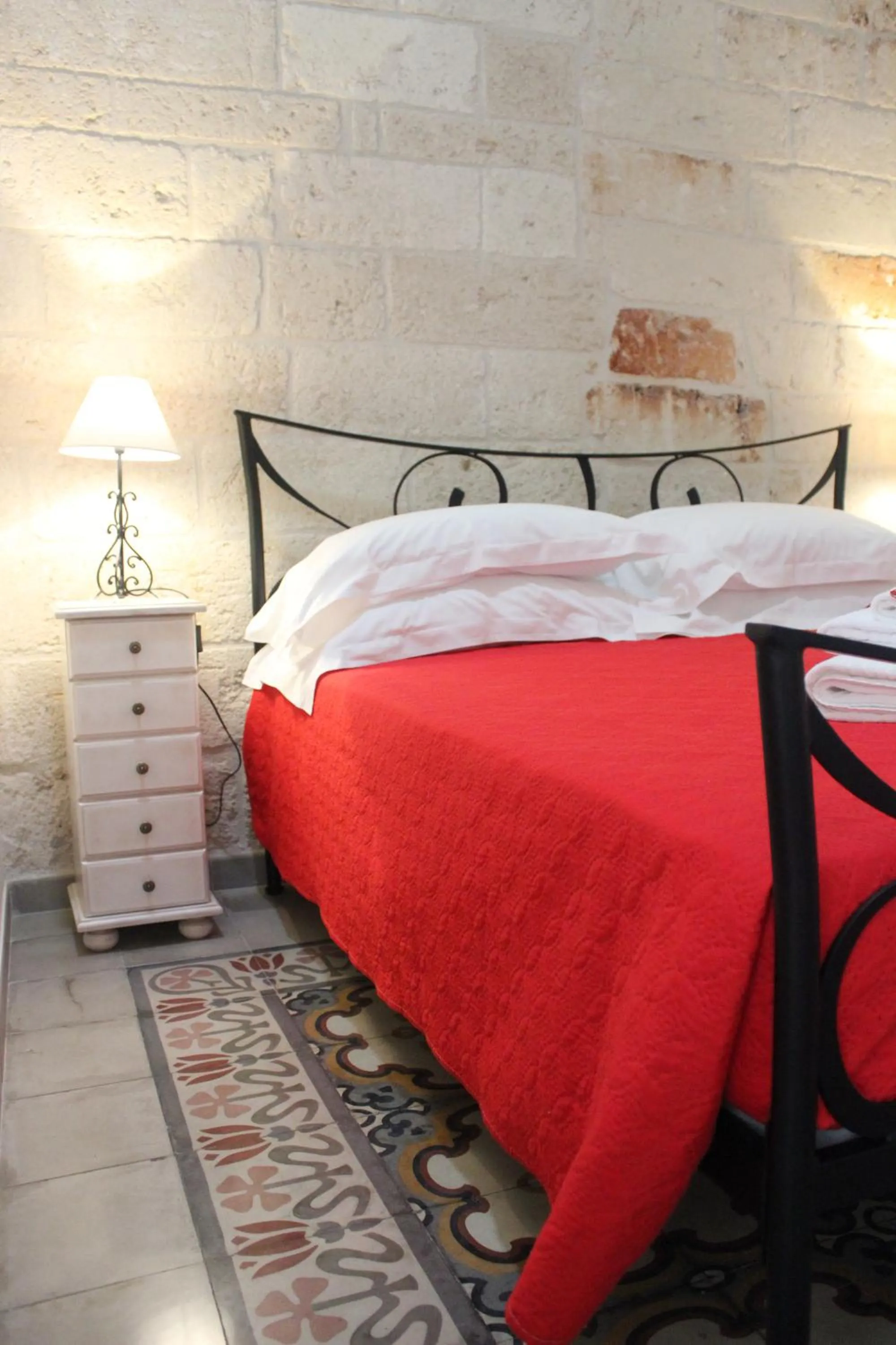 Other, Bed in Dimora Girolamo