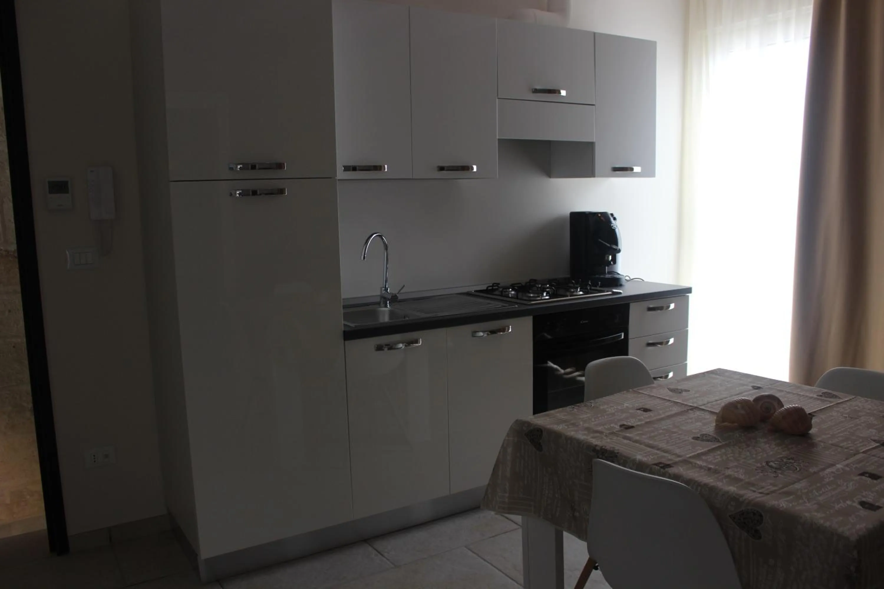 Kitchen or kitchenette in Dimora Girolamo