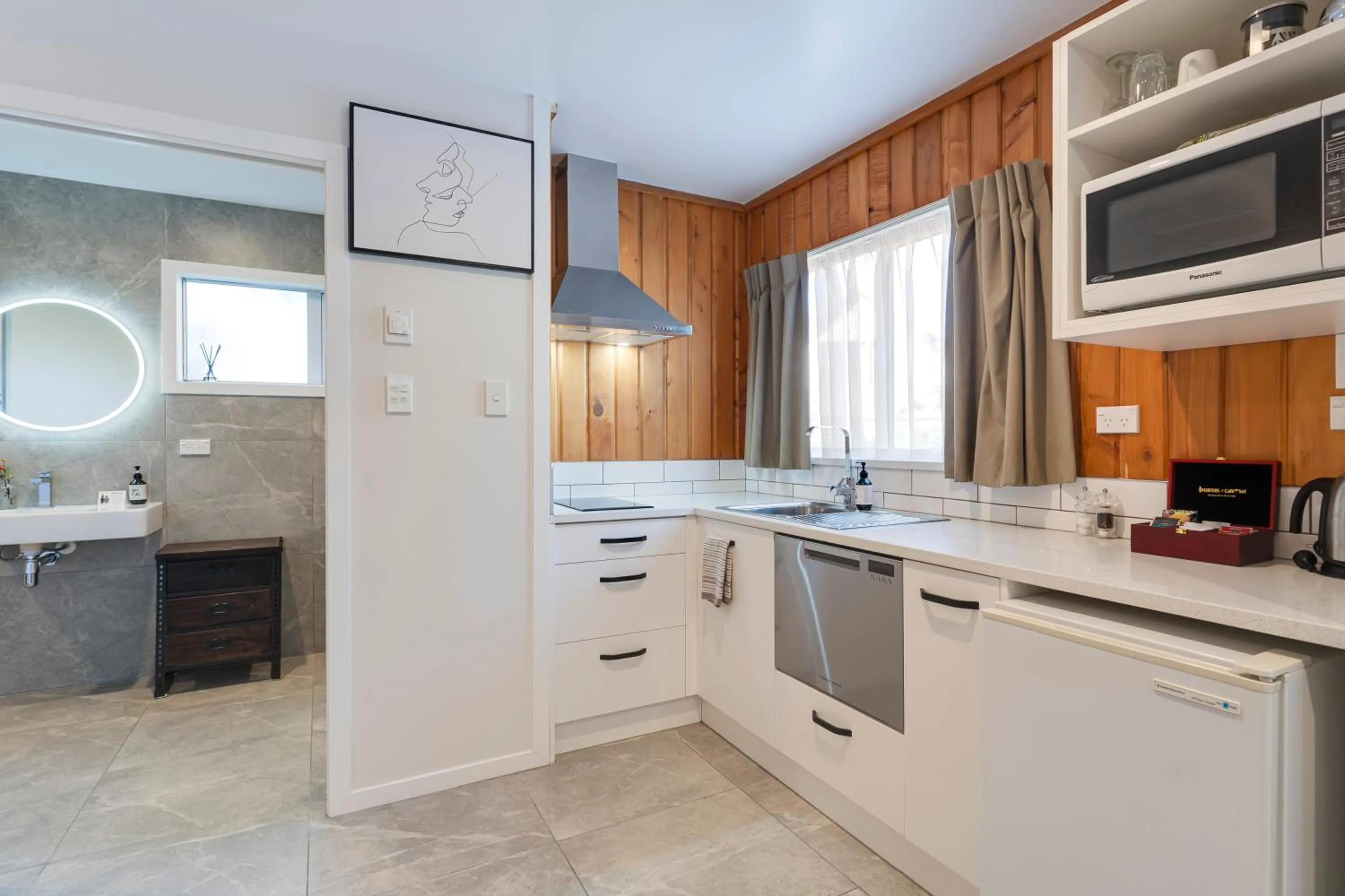 Kitchen or kitchenette in Archway Motels & Chalets