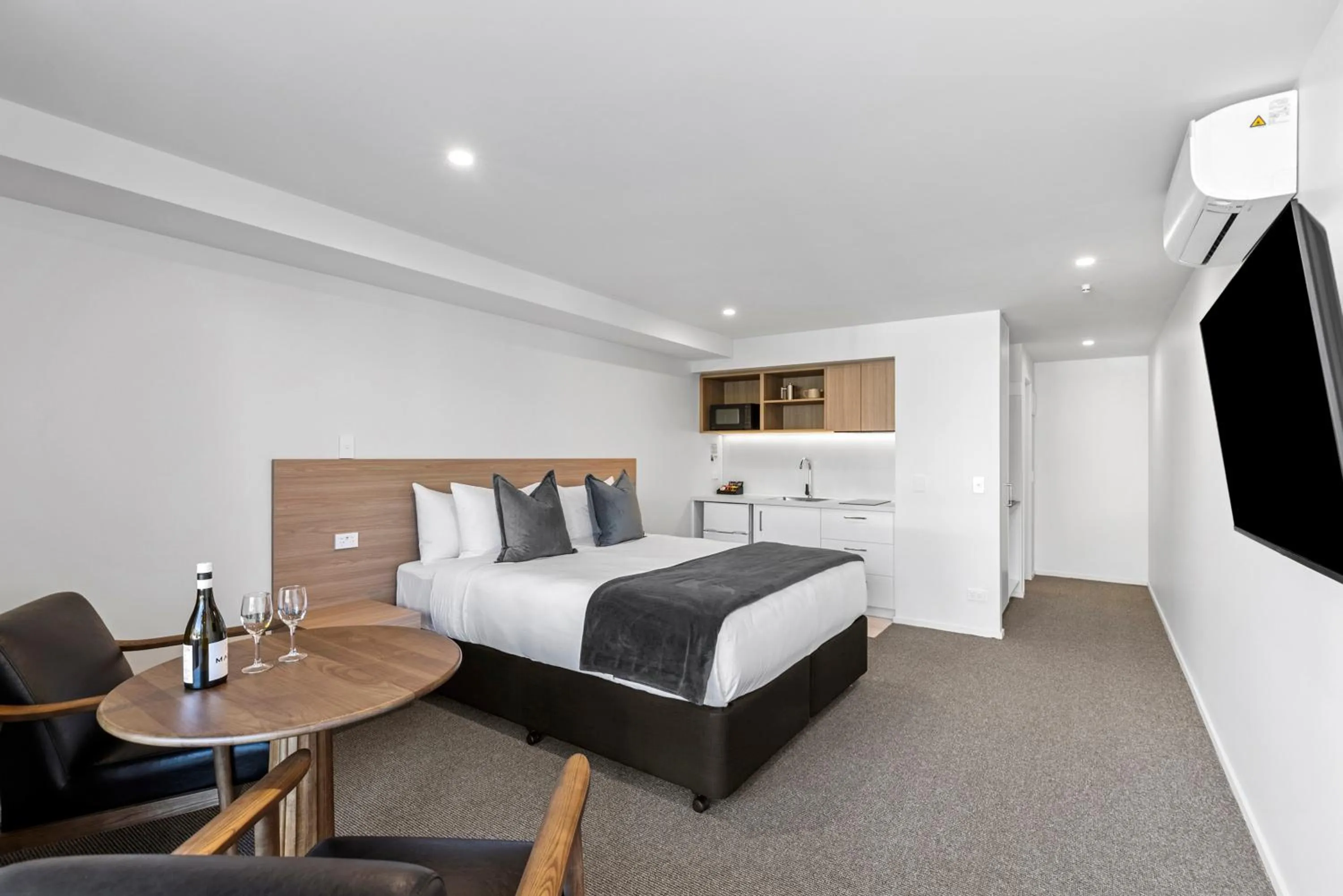 Bed in Archway Motels & Chalets