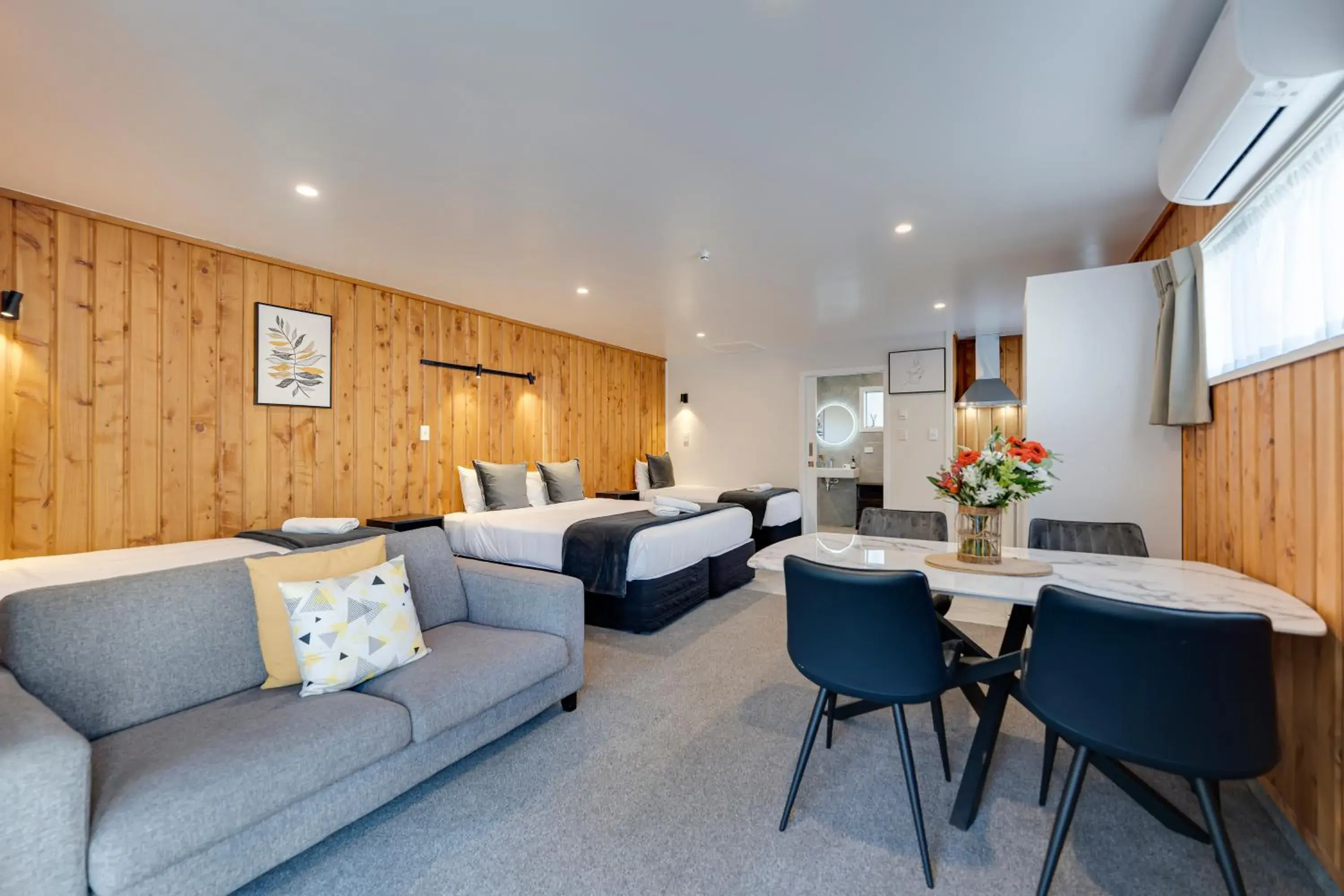 Photo of the whole room in Archway Motels & Chalets Photo of the whole room in Archway Motels & Chalets