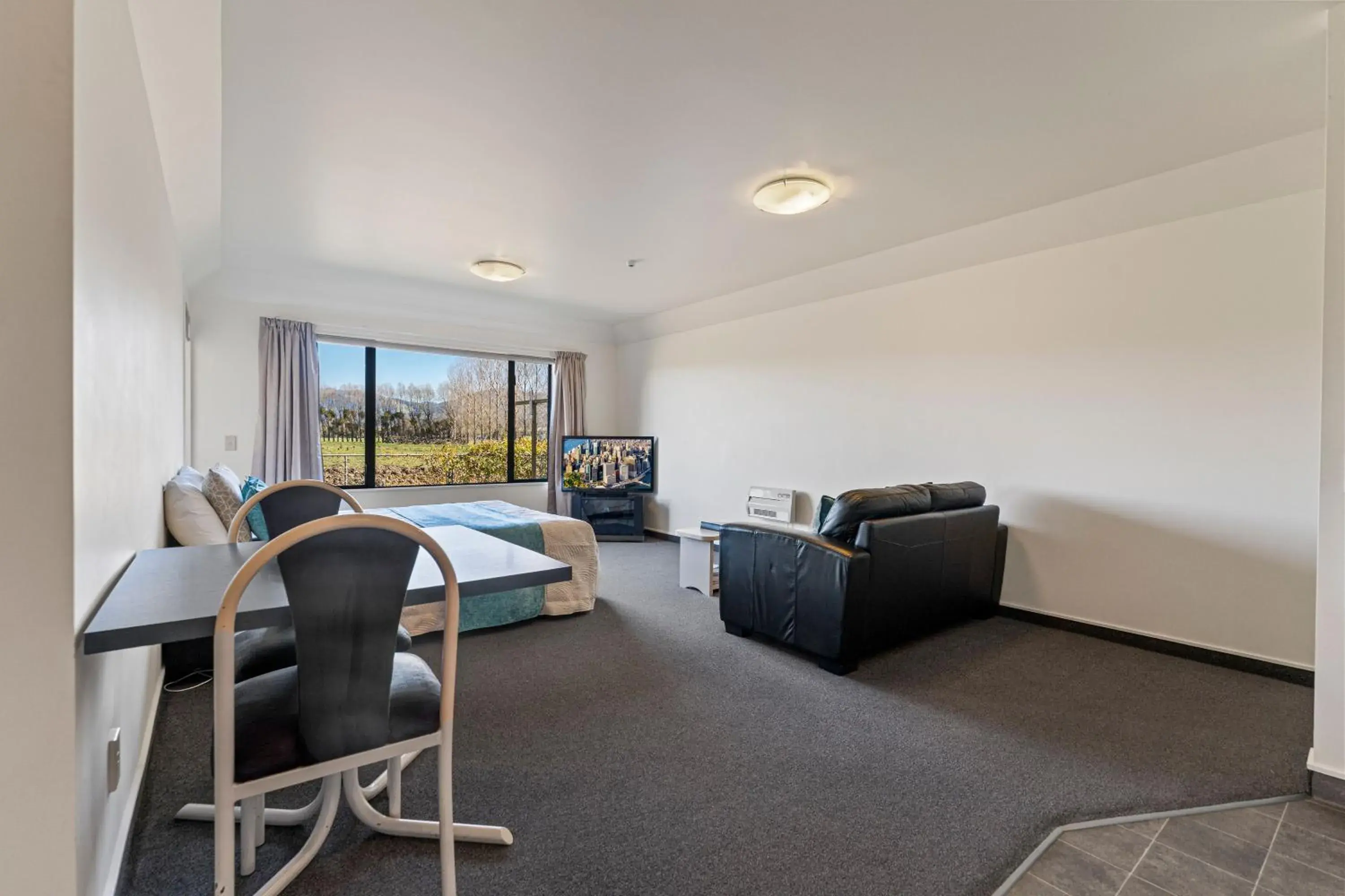 View (from property/room) in Avalon Manor Motel View (from property/room) in Avalon Manor Motel