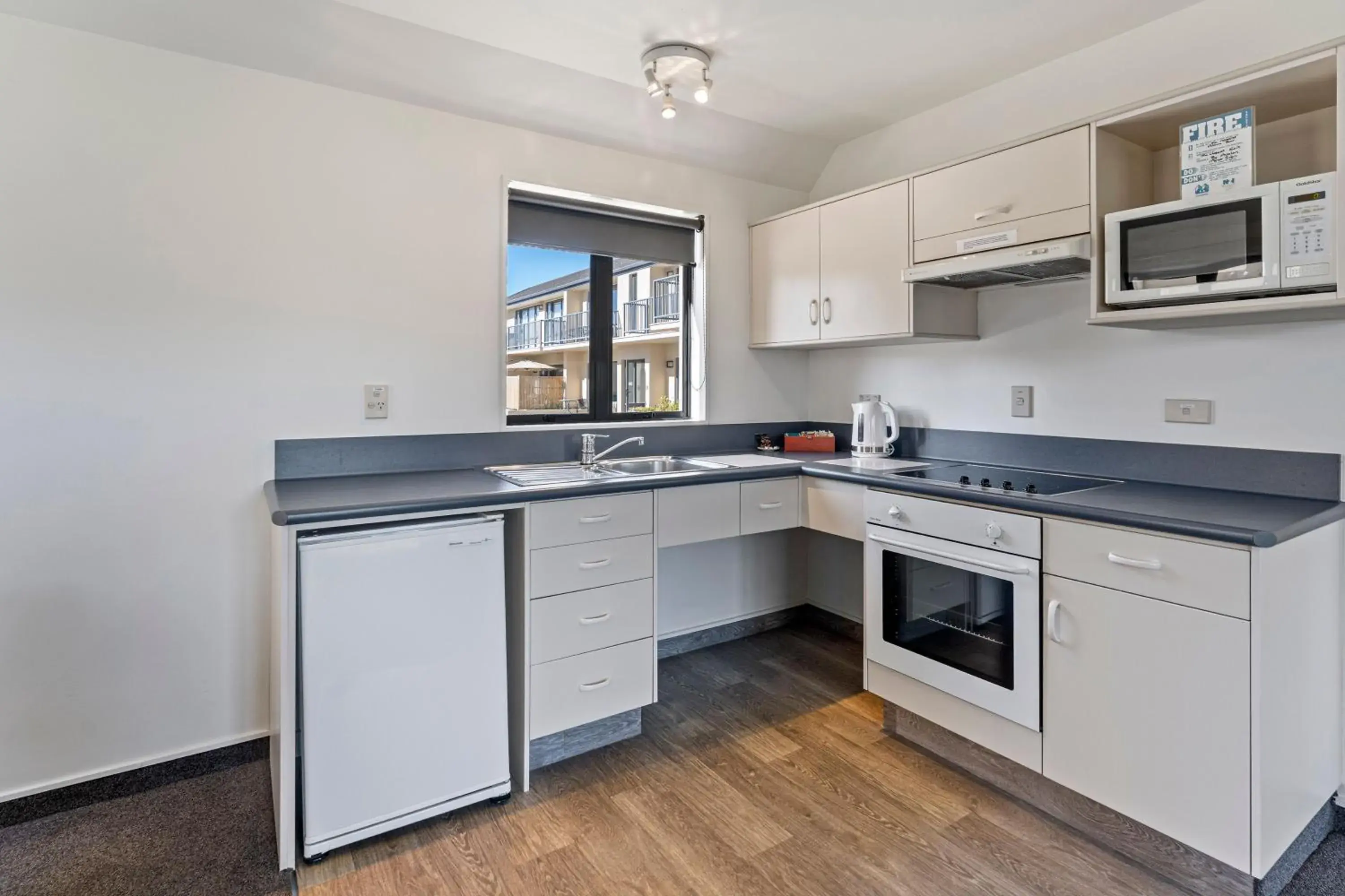 Avalon Manor Motel Avalon Manor Motel