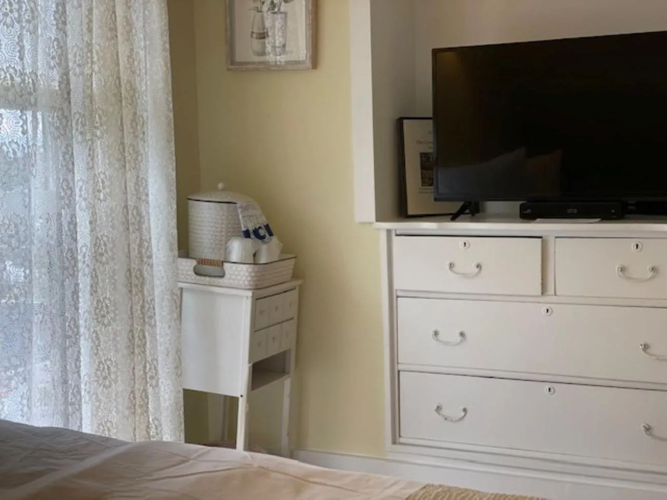 Double or Twin Room with Private External Bathroom in Central House Inn
