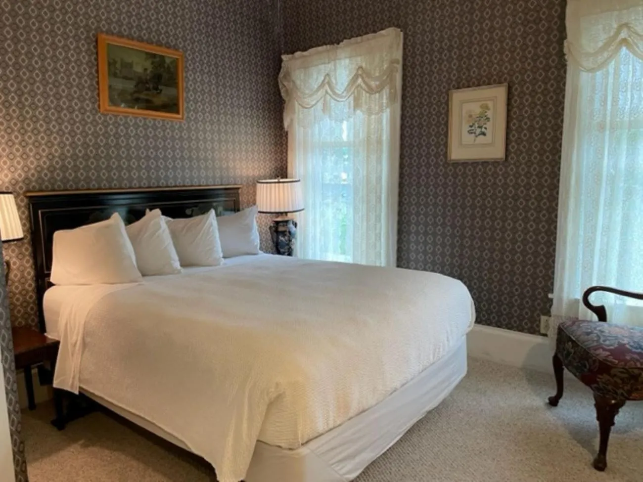 Standard Queen Room in Central House Inn