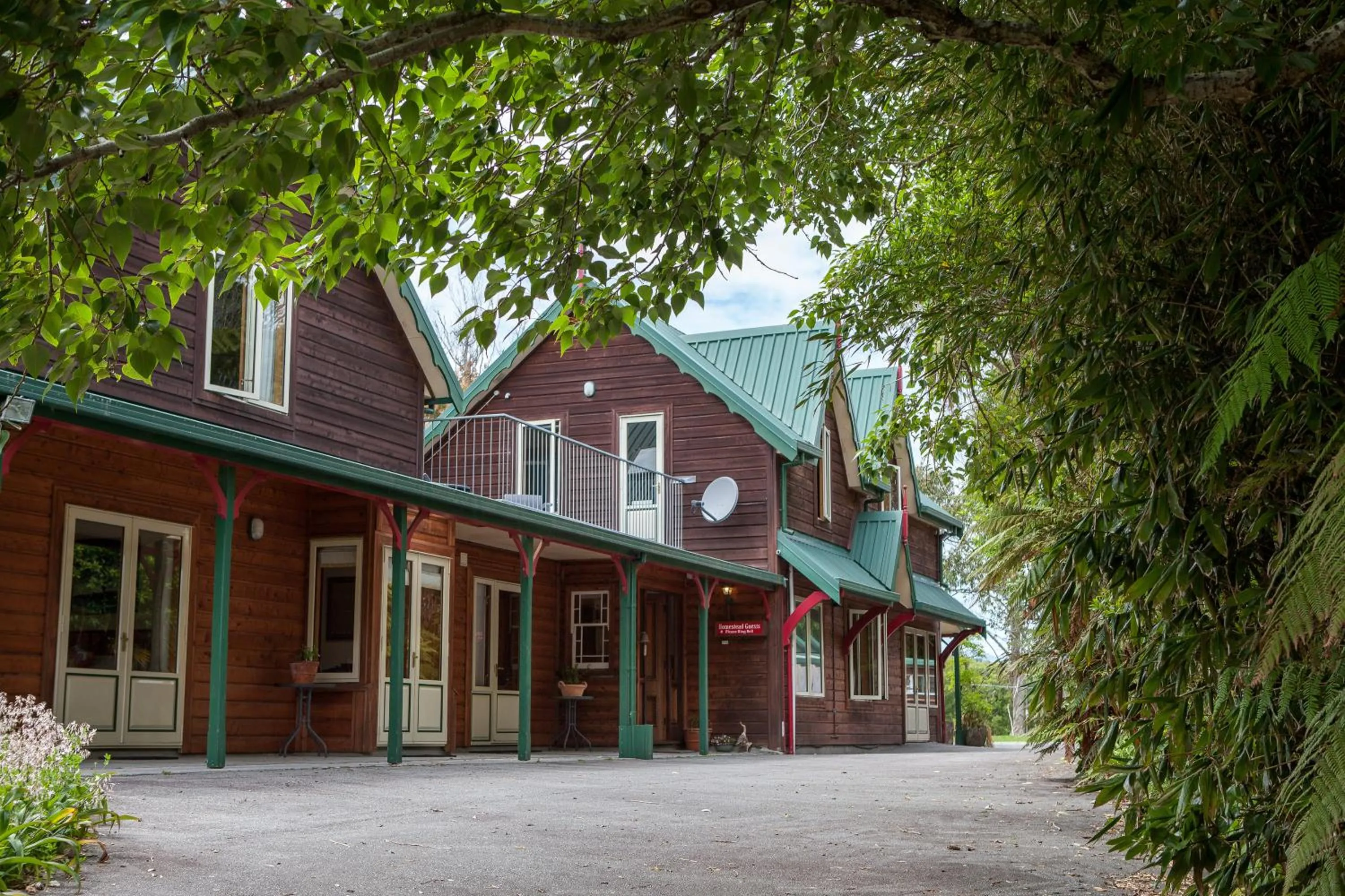 Facade/entrance in Awatuna Homestead