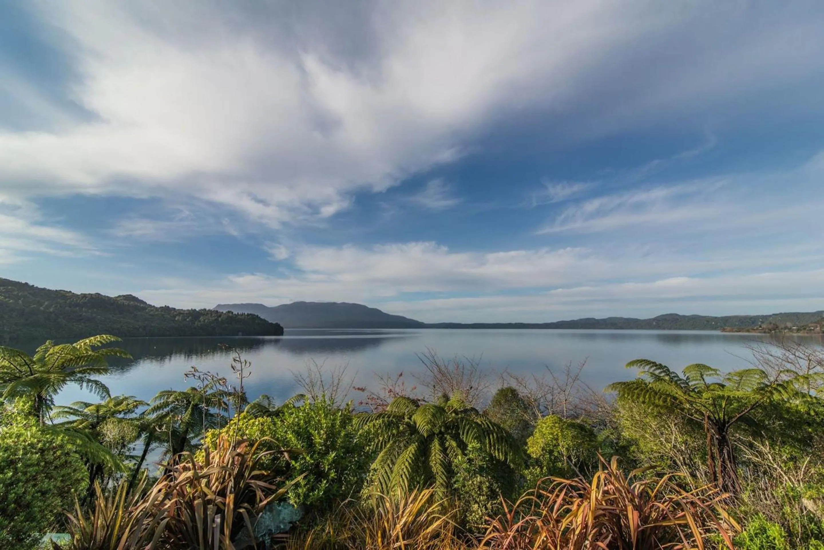 Lake view in Solitaire Lodge
